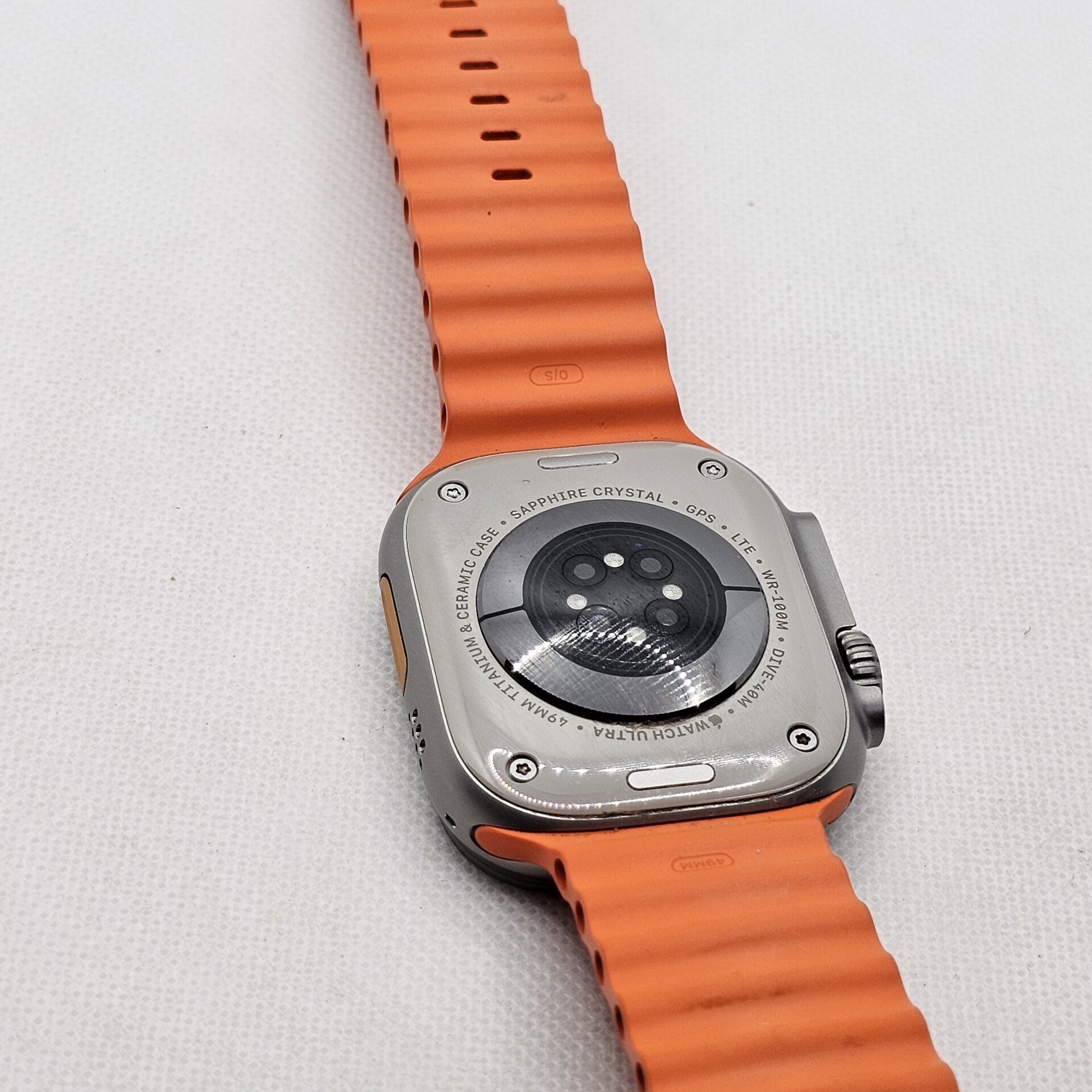 Apple Watch Ultra 2 49mm LTE Natural Titanium (12 Month Warranty) – With Orange Ocean Straps - Image 9