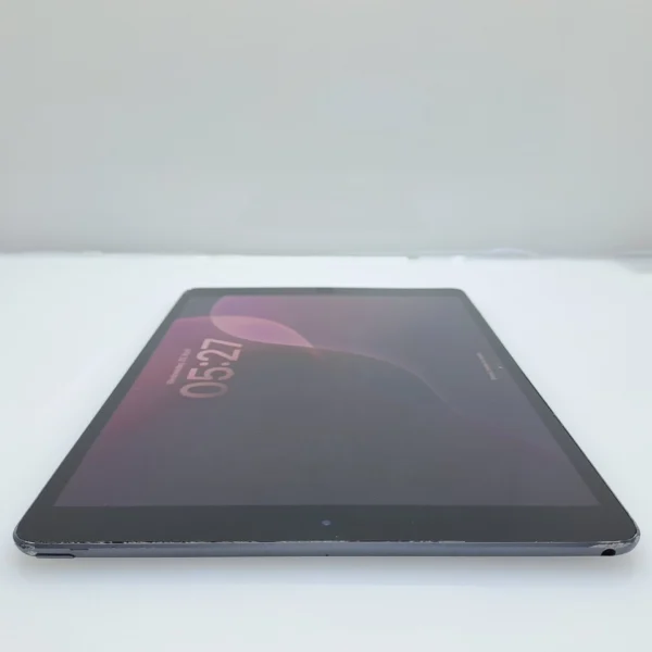 iPad Air 3rd Gen 256GB (Wifi Only) Cracked Screen Space Grey