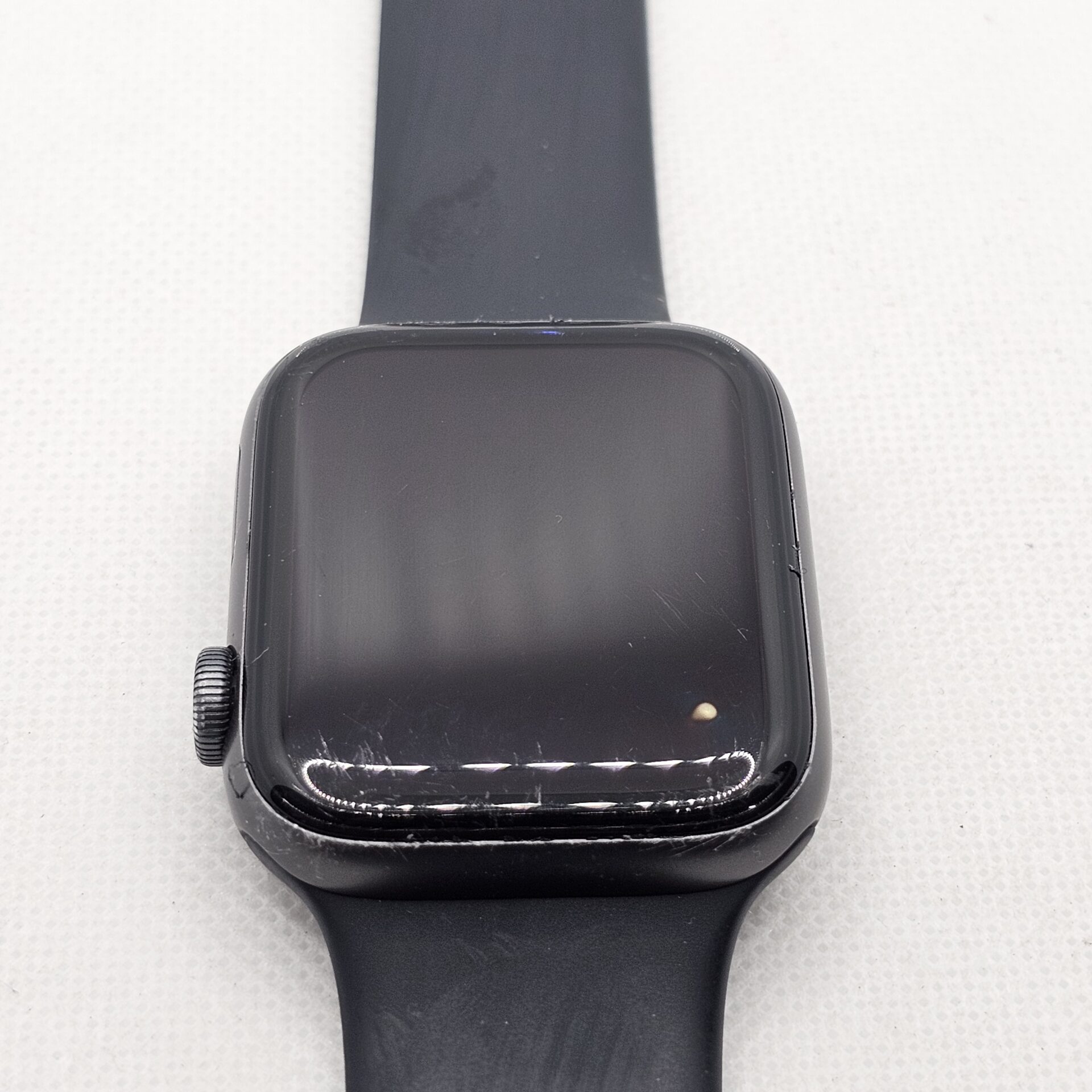 Apple Watch SE 1st Gen 44mm GPS Only Space Gray (3 Month Warranty) - Image 6