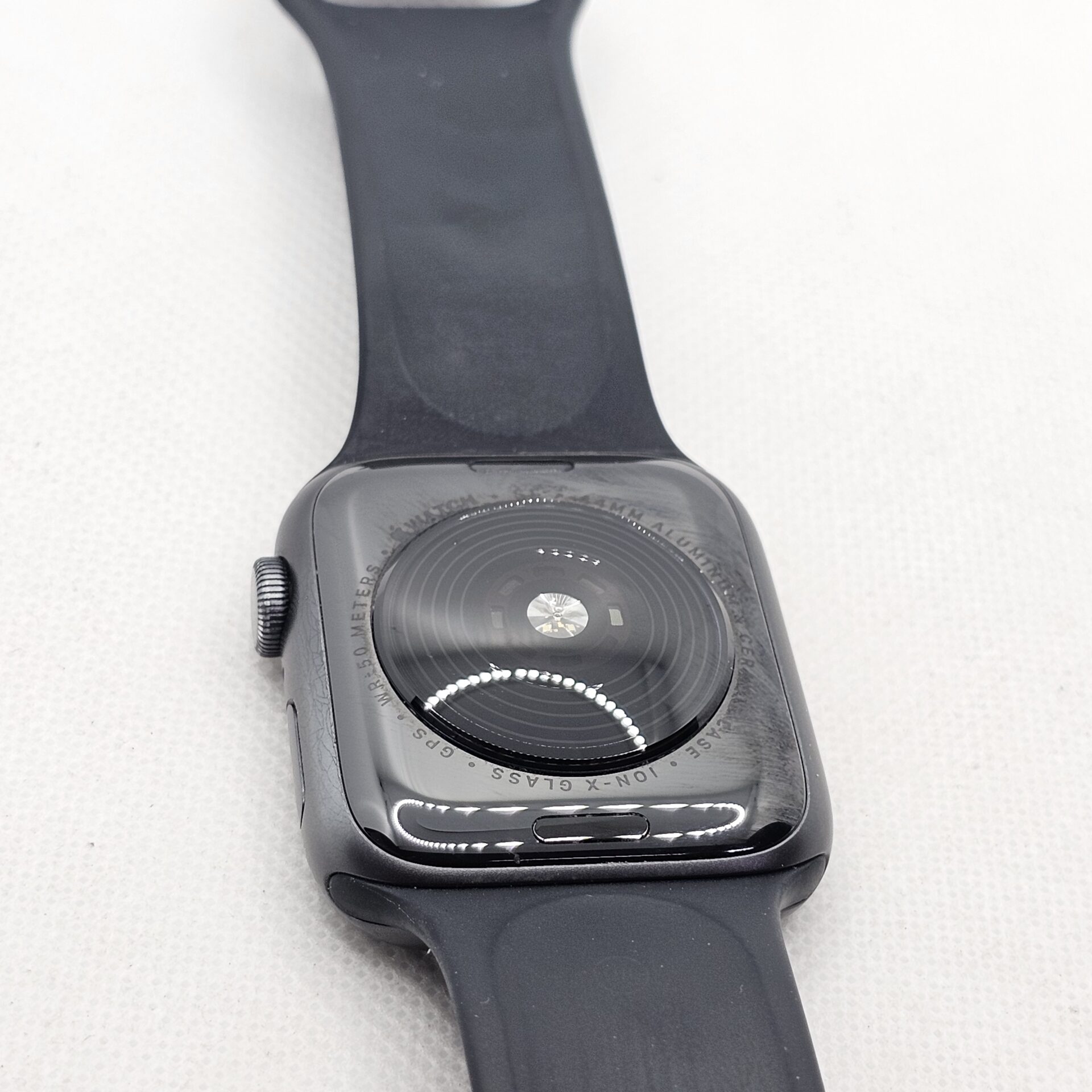 Apple Watch SE 1st Gen 44mm GPS Only Space Gray (3 Month Warranty) - Image 11