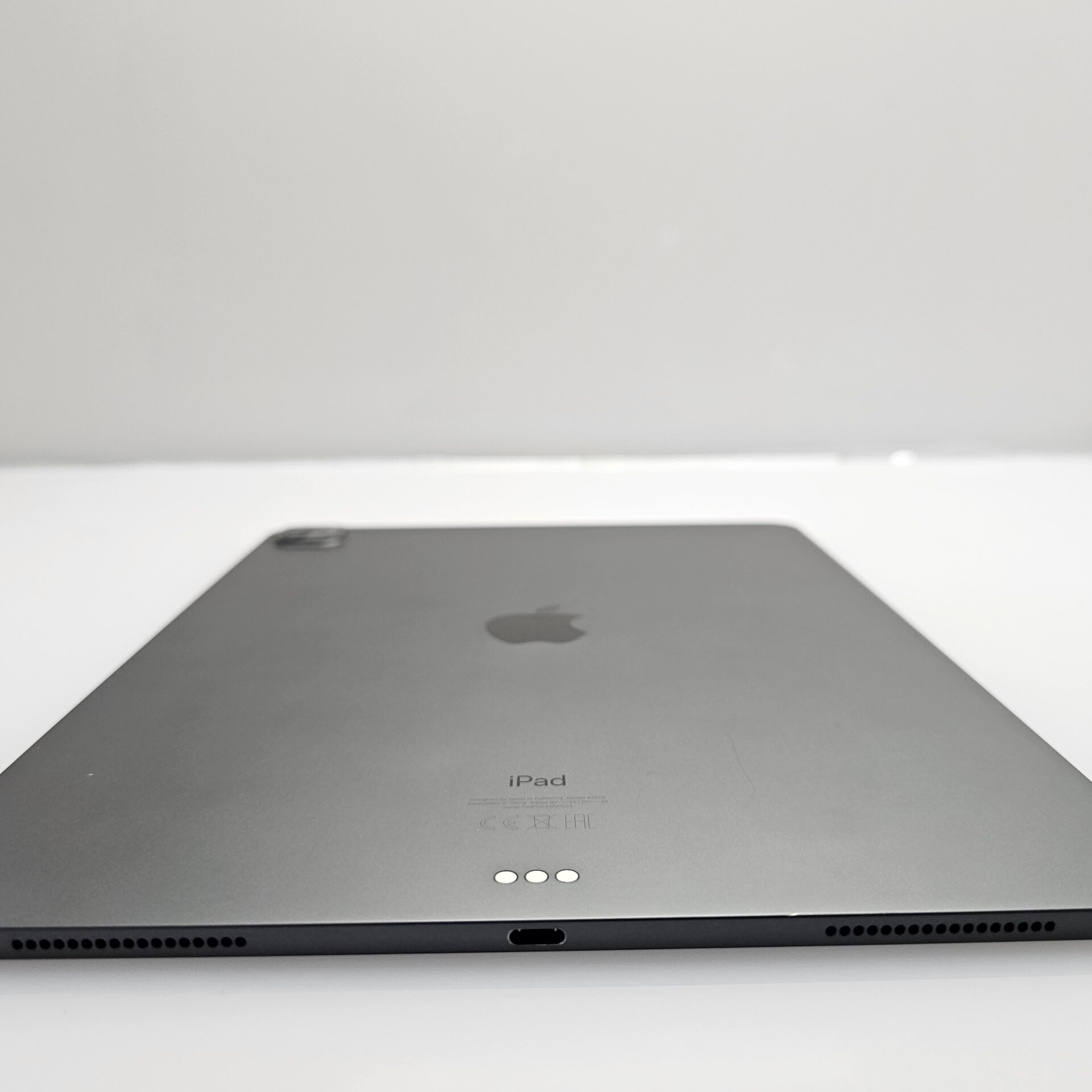 iPad Pro 12.9" 4th Gen 128GB (Wifi Only) Bright Spots Space Grey - Image 9