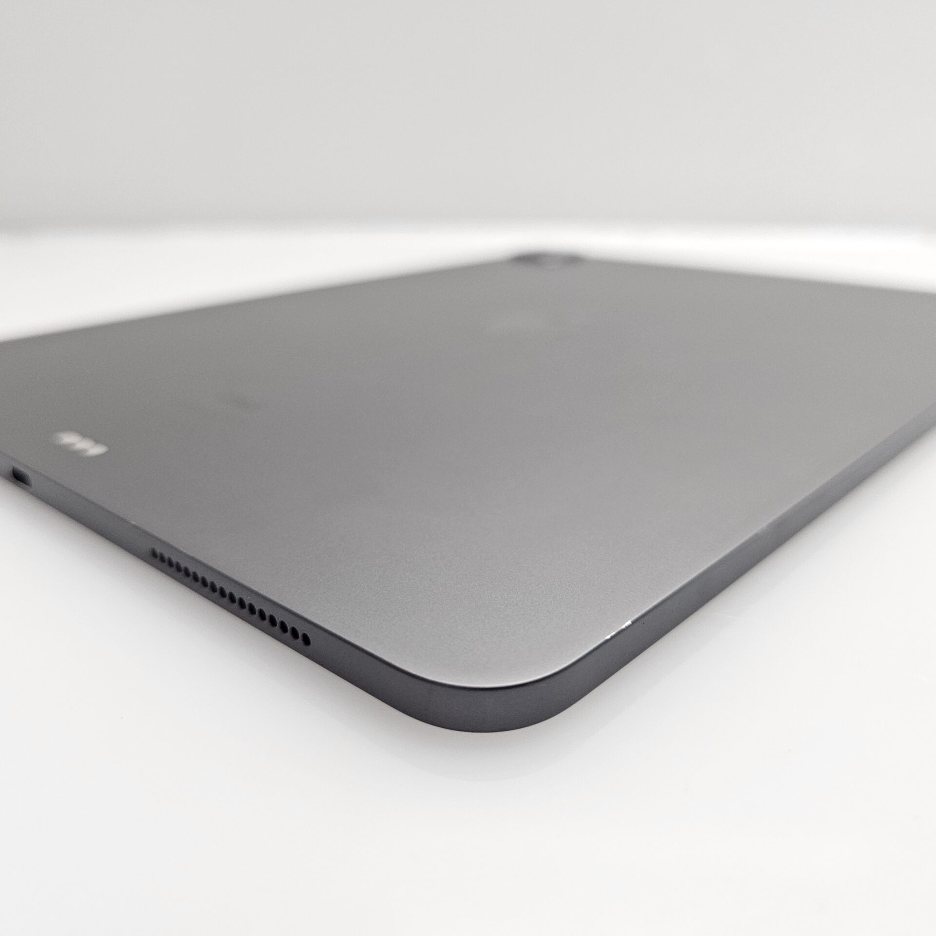 iPad Pro 12.9" 4th Gen 128GB (Wifi Only) Bright Spots Space Grey - Image 10