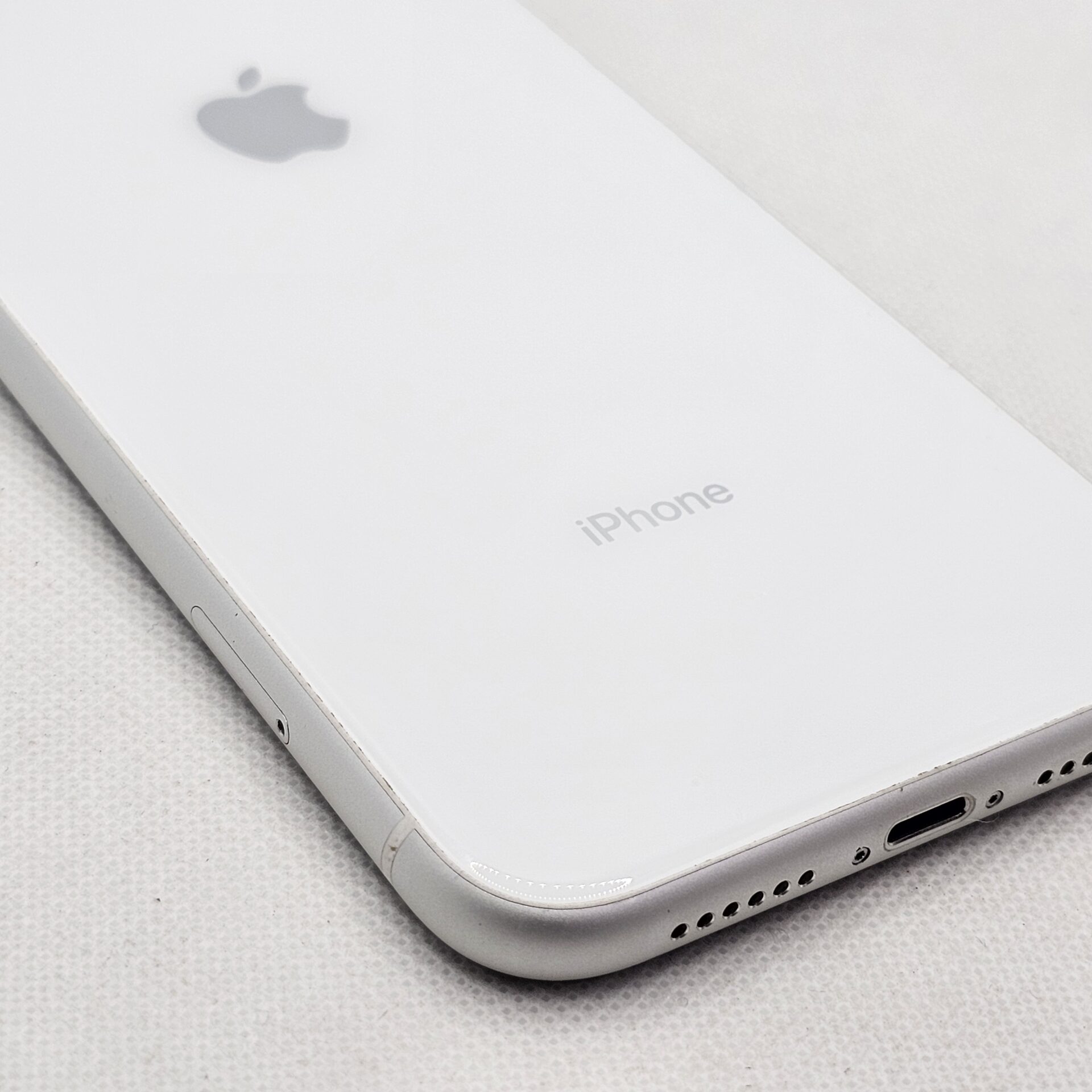 Buy Used iPhone XR 64GB White (3 Month Warranty) - Warranty & Fast Buy Used iPhone XR 64GB White (3 Month Warranty) - Warranty & Fast