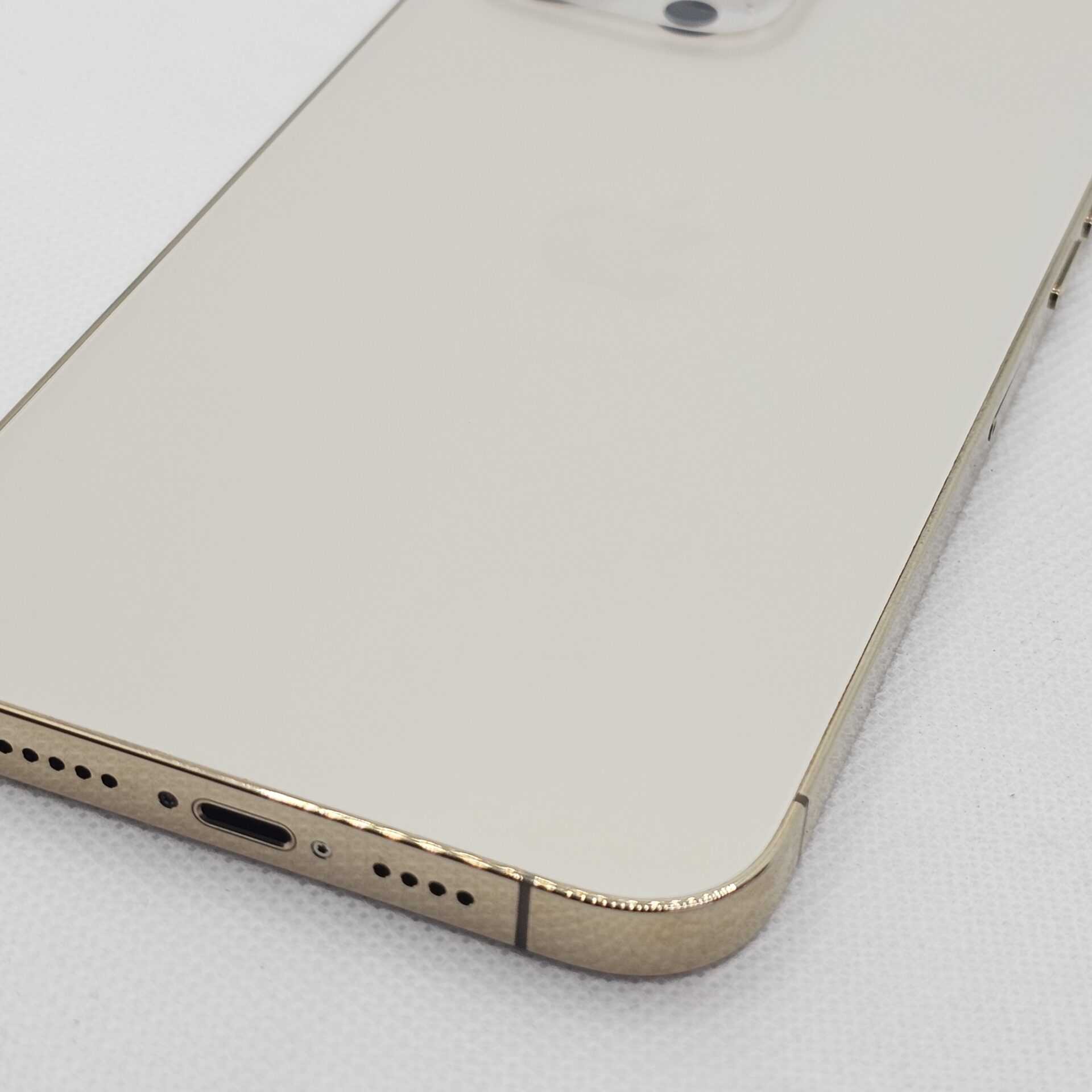 iPhone 13 Pro Max 128GB Gold (12 Month Warranty) | Epic Deals SA