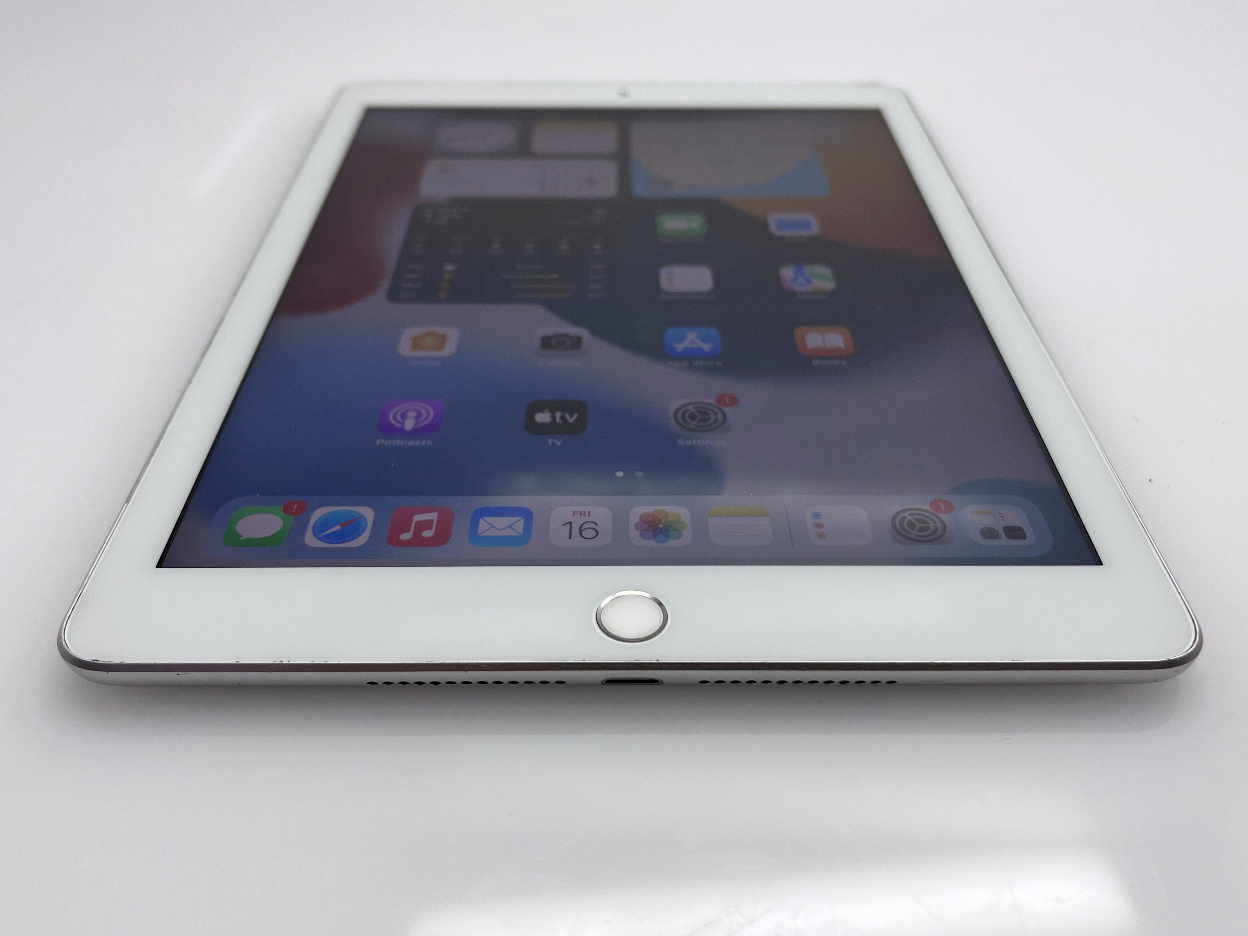 iPad 9.7