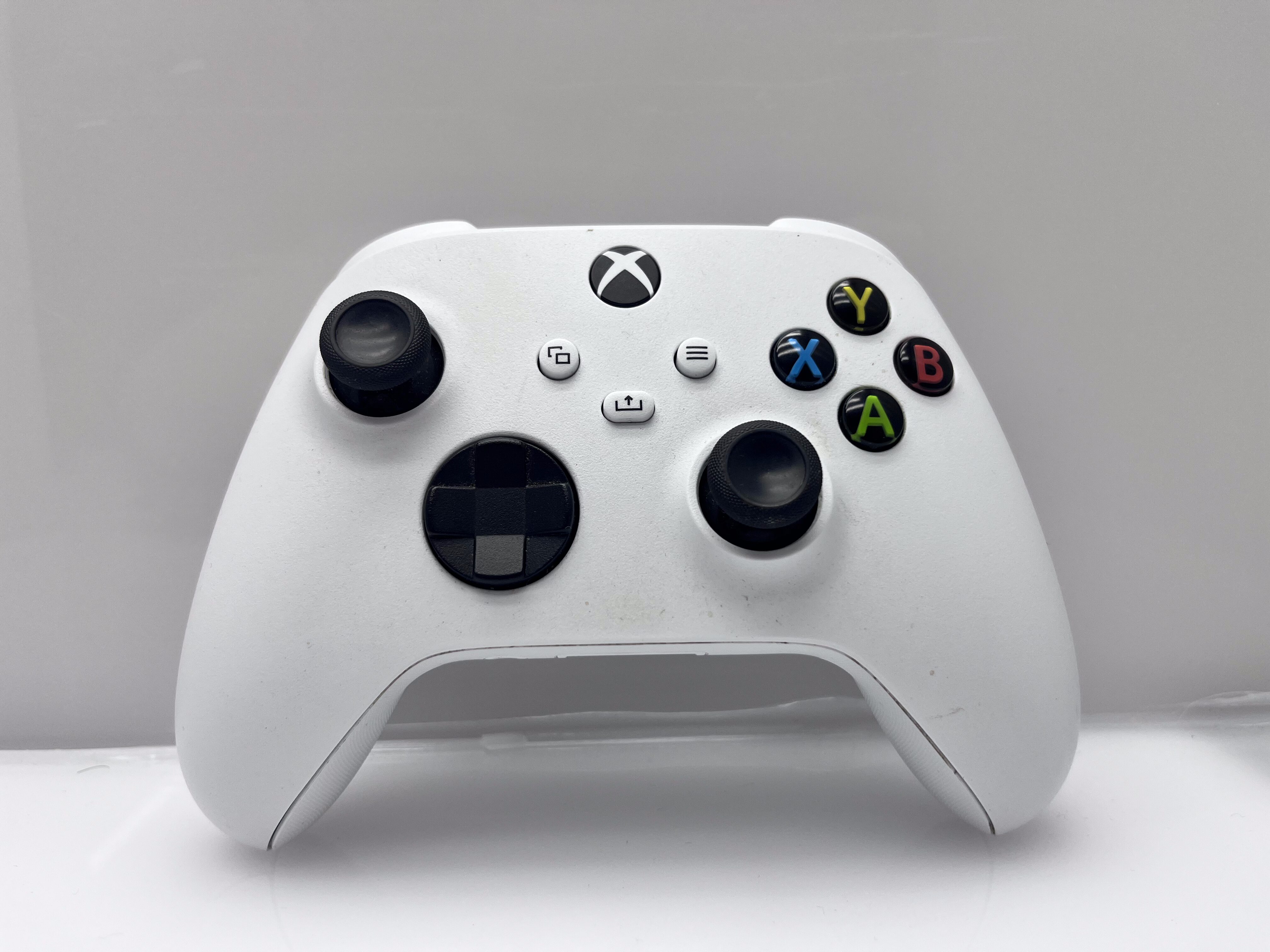 Xbox Series S 500GB White + HDMI Cable + Power Cable + Controller (3 Month Warranty) - Image 4