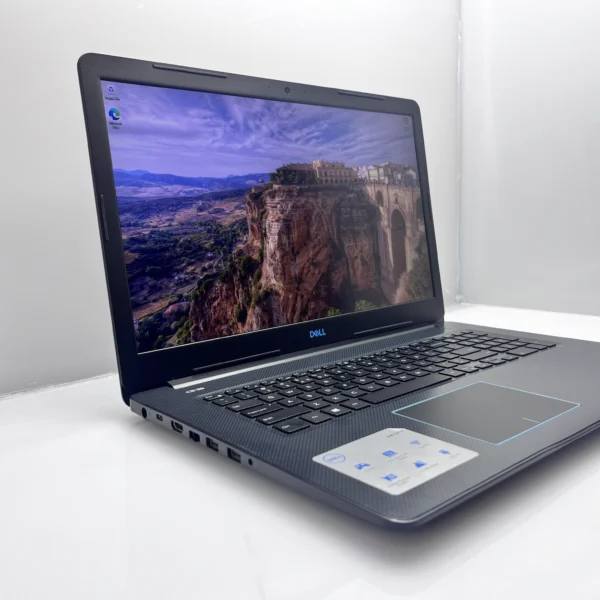 DELL G3 3579 Windows11認証済み Dell G3 3779 