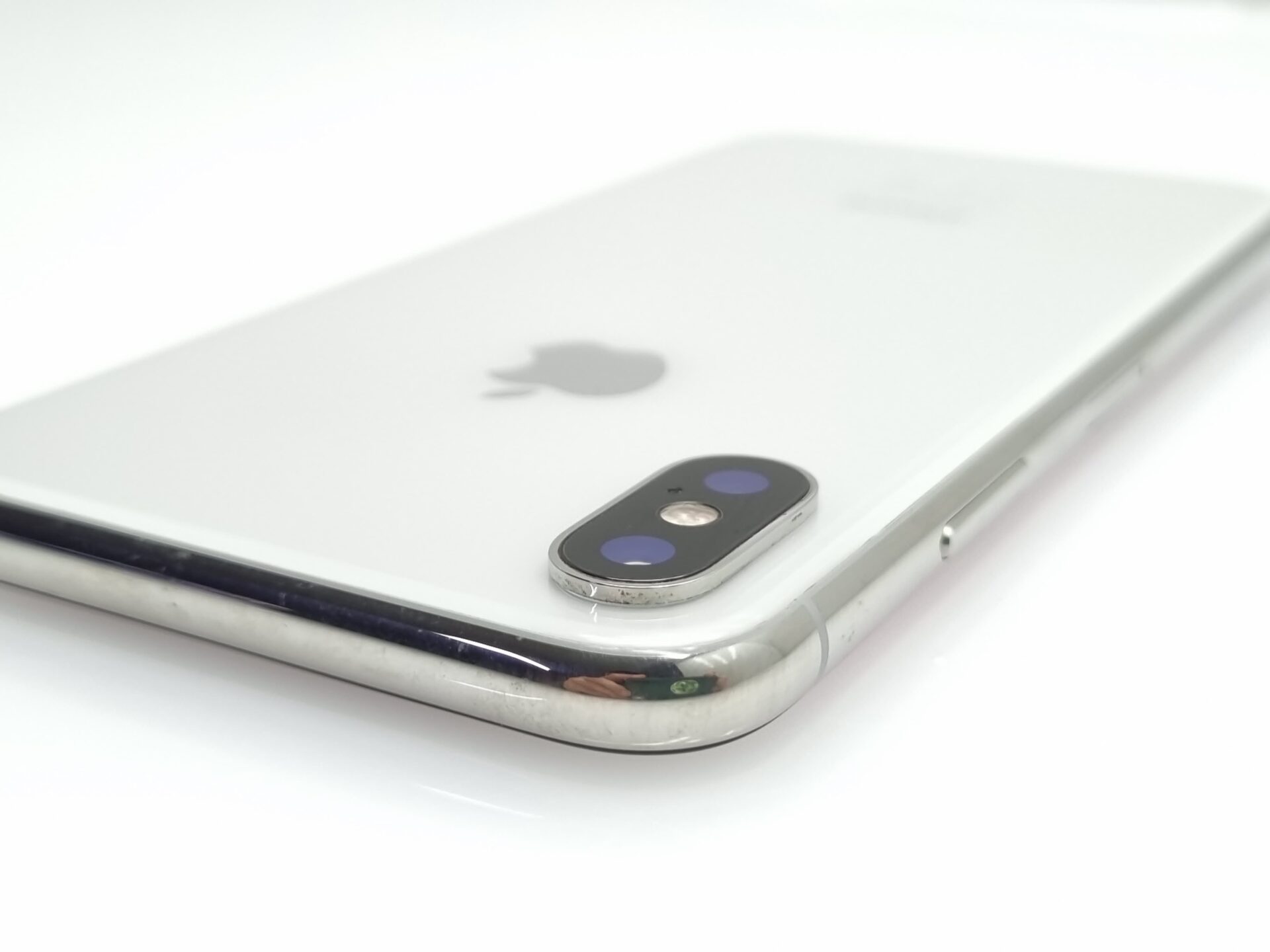 【EarPods付】アメリカ版 iPhone X 256GB-Silver iPhone X 256GB Silver (3 Month Warranty) | Epic Deals SA