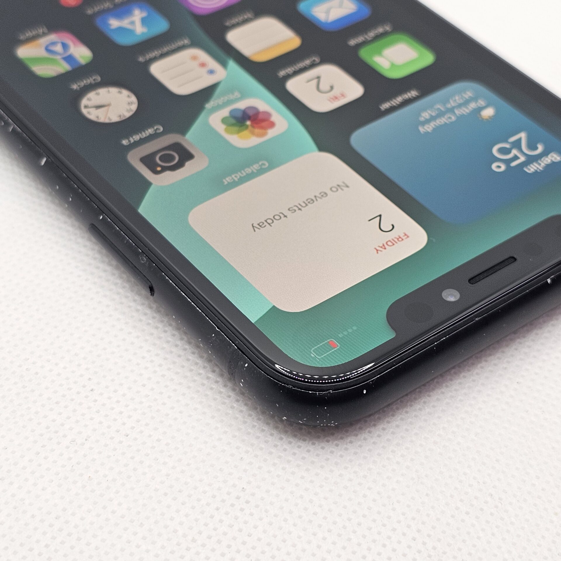 iPhone XR 256GB Bright Spot And Vodacom Only Black (3 Month Warranty) - Image 6