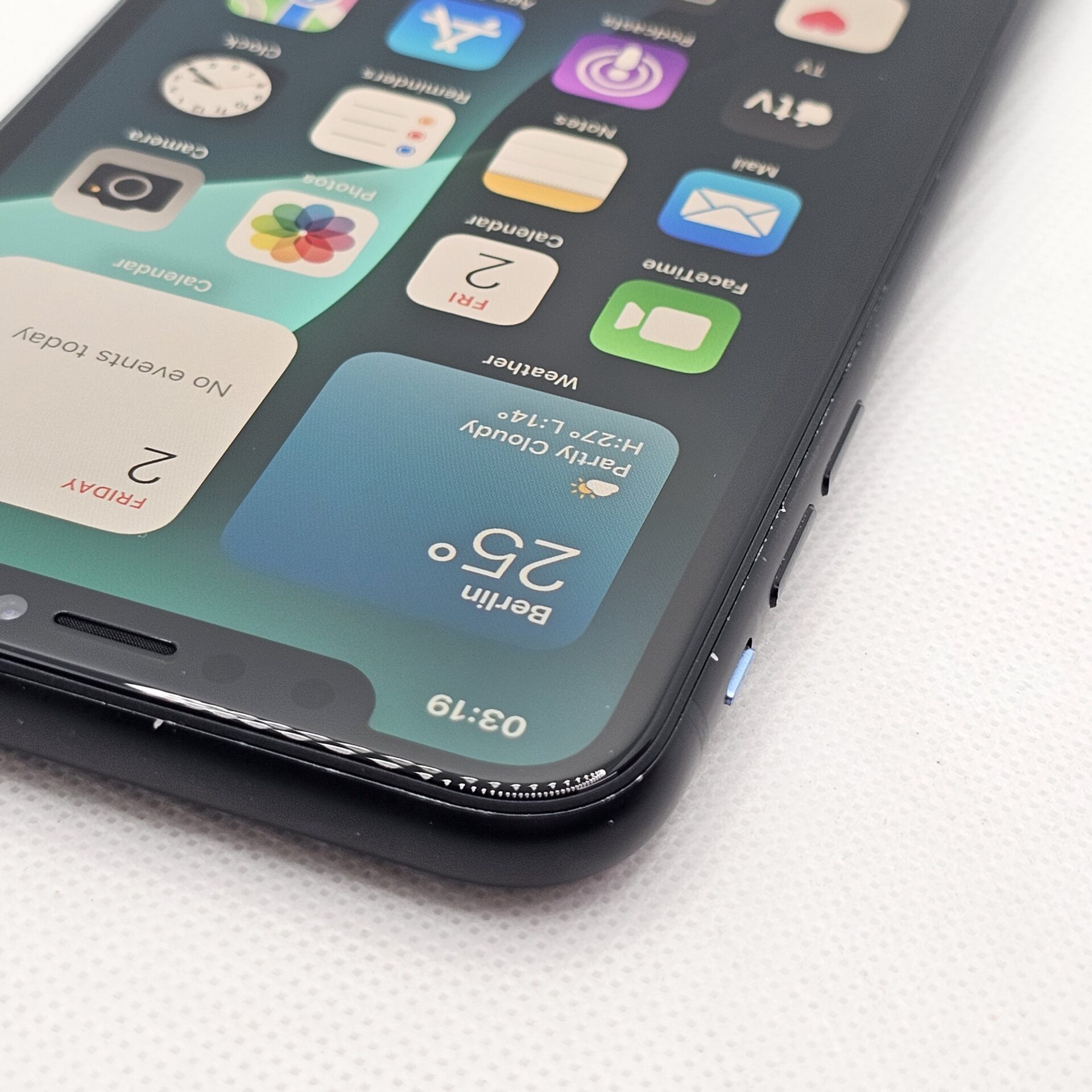 iPhone XR 256GB Bright Spot And Vodacom Only Black (3 Month Warranty) - Image 8