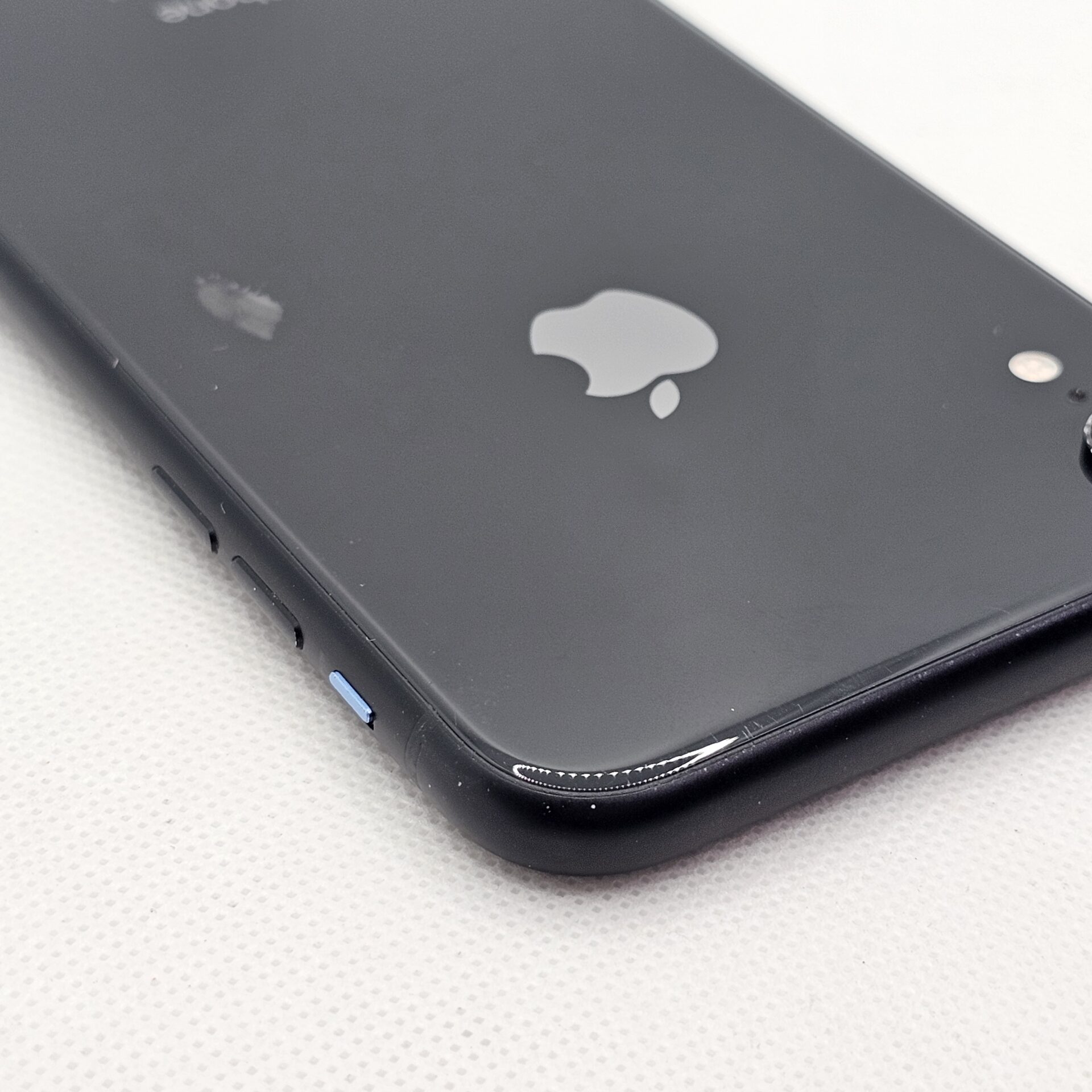 iPhone XR 256GB Bright Spot And Vodacom Only Black (3 Month