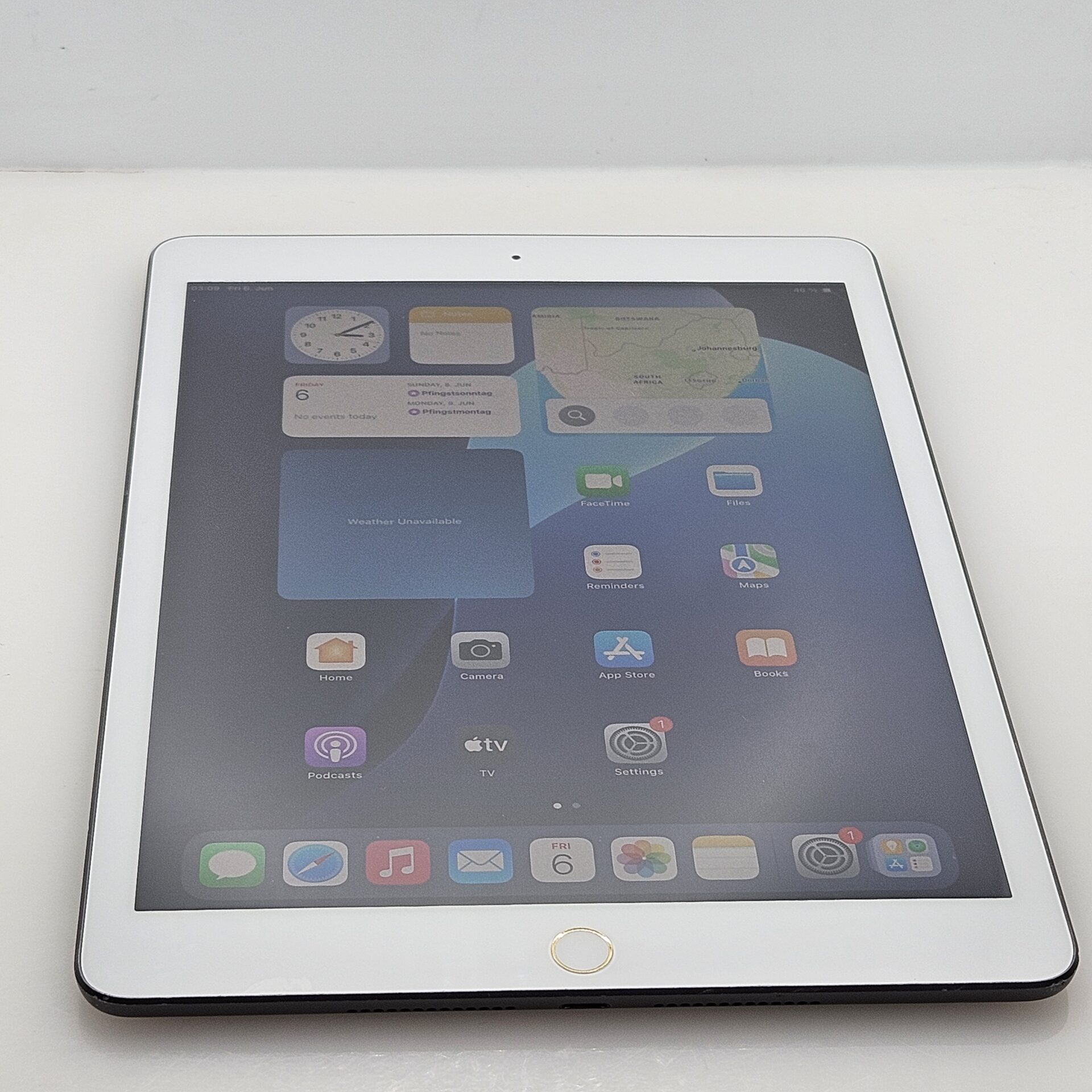 iPad 10.2″ 8th Gen 128GB (Wifi Only) No Touch ID Space Grey - Image 3
