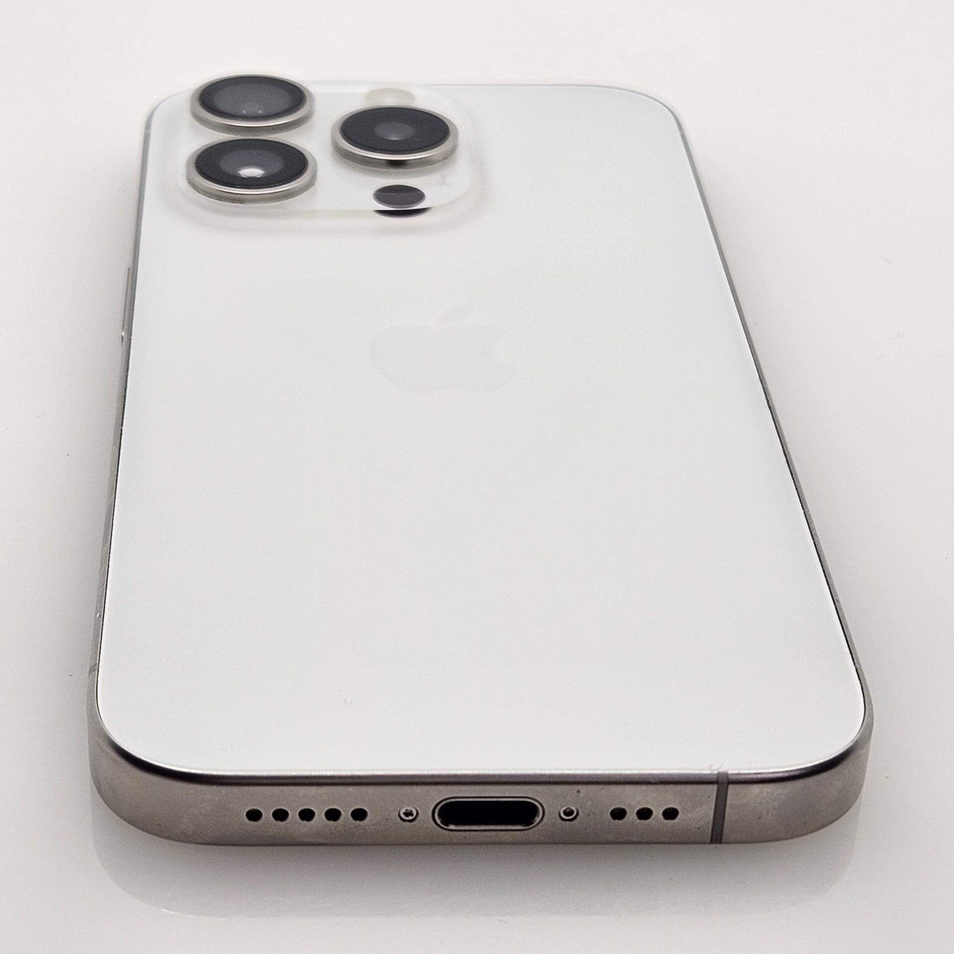 iPhone 15 Pro 256GB White Titanium (12 Month Warranty) | Epic Deals SA