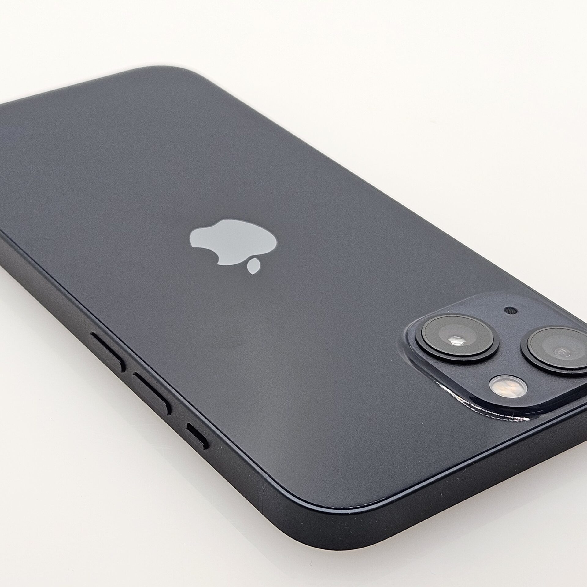 iPhone 13 128GB Midnight (6 Month Warranty) - Mint Condition