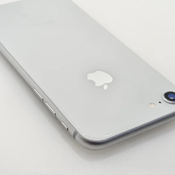 iPhone 8 64GB Minor Bright Spot Silver | Epic Deals SA