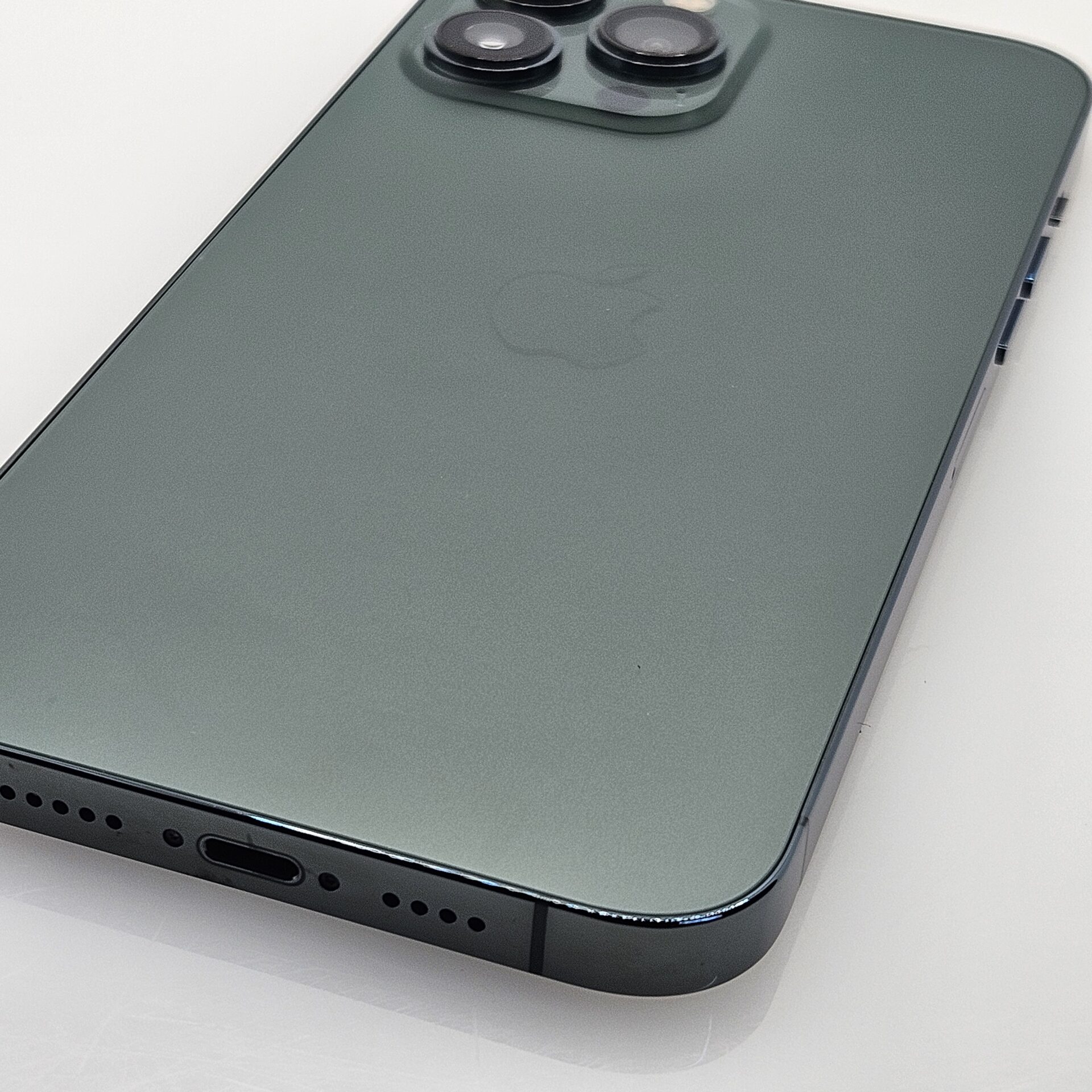 iPhone 13 Pro Max 256GB Alpine Green (12 Month Warranty) - Image 11