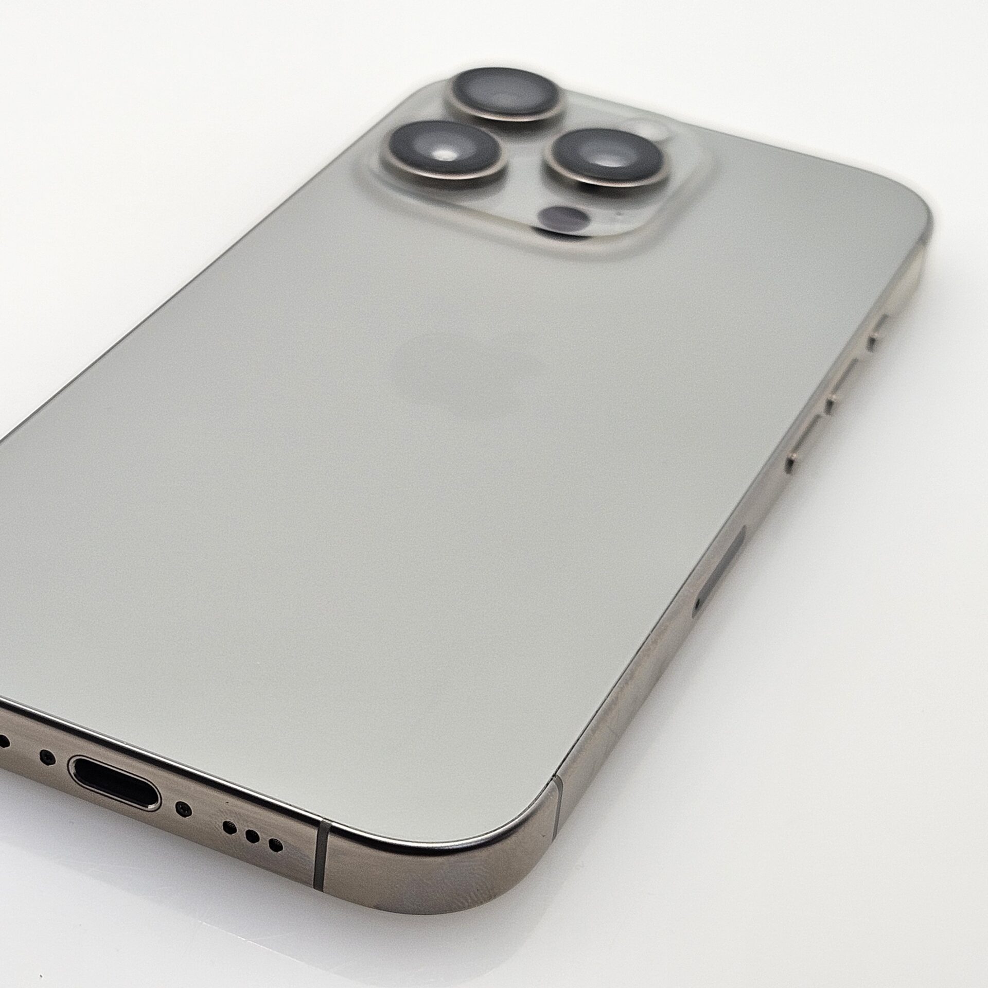 iPhone 16 Pro 256GB Natural Titanium (12 Month Warranty) - Image 13