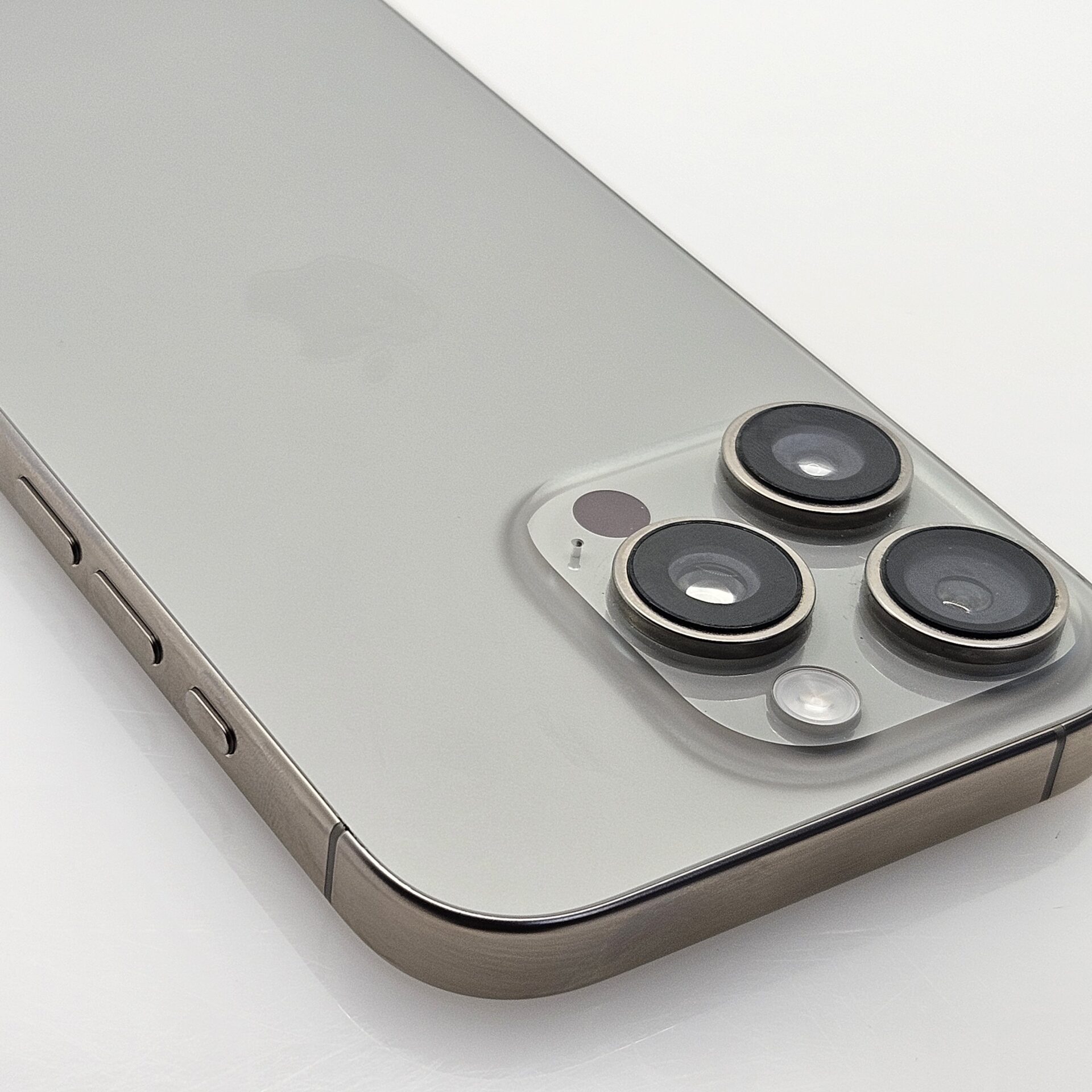 iPhone 16 Pro 256GB Natural Titanium (12 Month Warranty) - Image 14