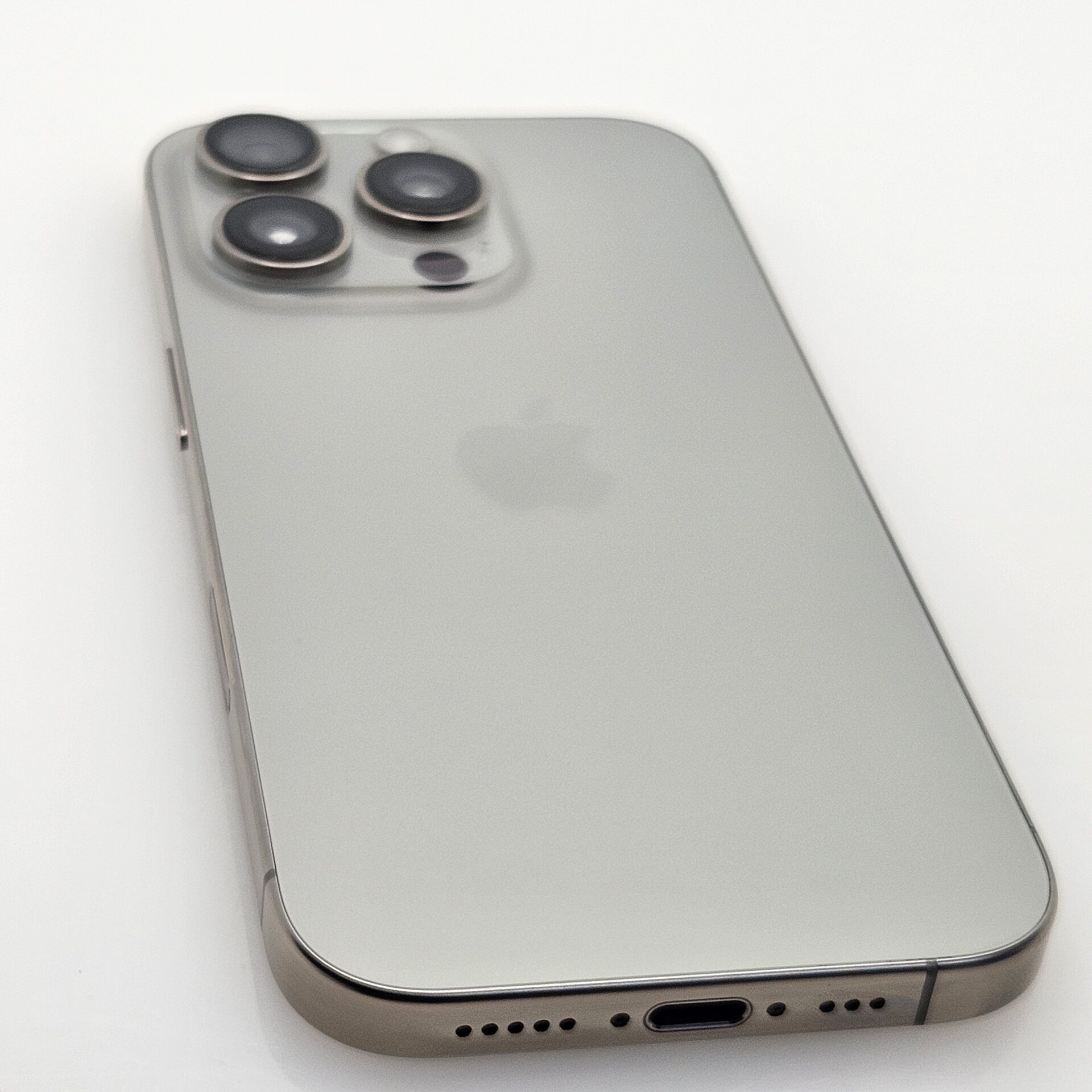iPhone 16 Pro 256GB Natural Titanium (12 Month Warranty) - Image 17