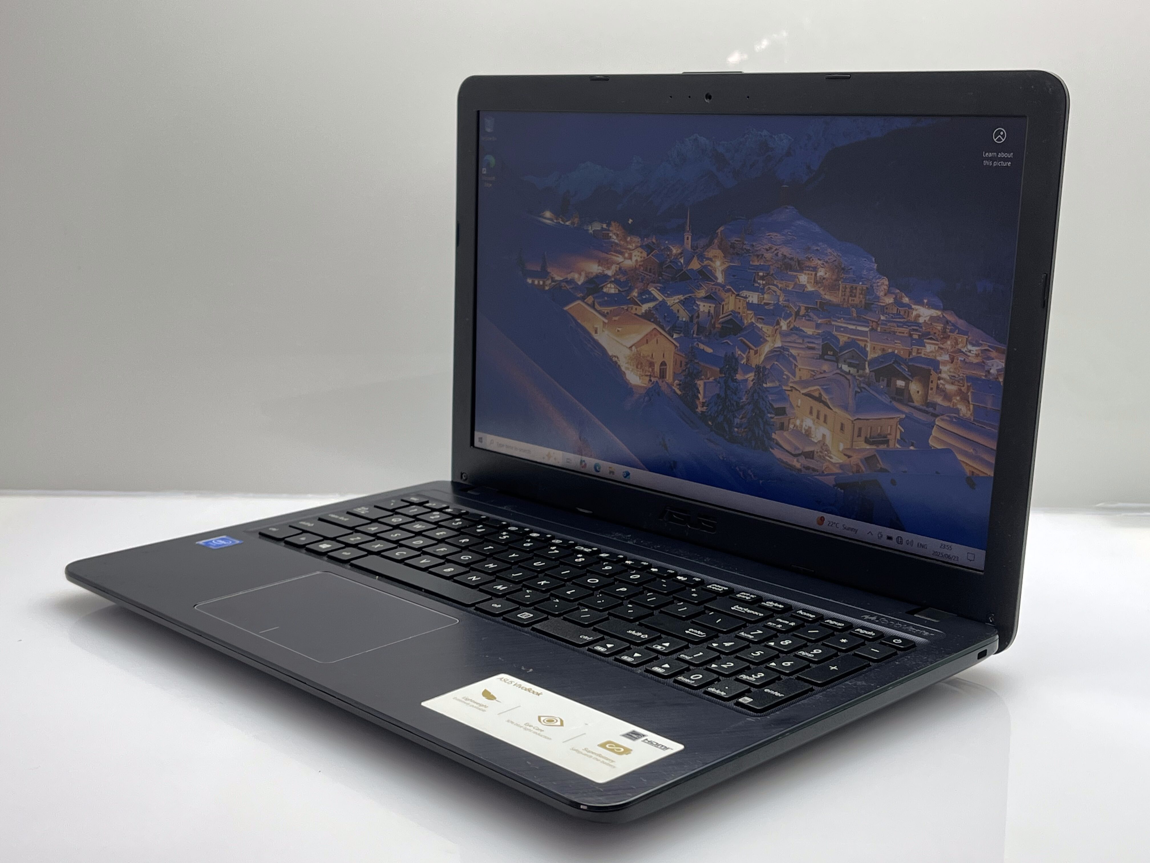 Asus VivoBook X543M “Celeron N4000C” 1.10GHz 4GB RAM 500GB HDD