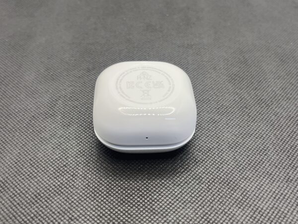 Samsung Galaxy Buds FE White - Mint Condition - Image 8