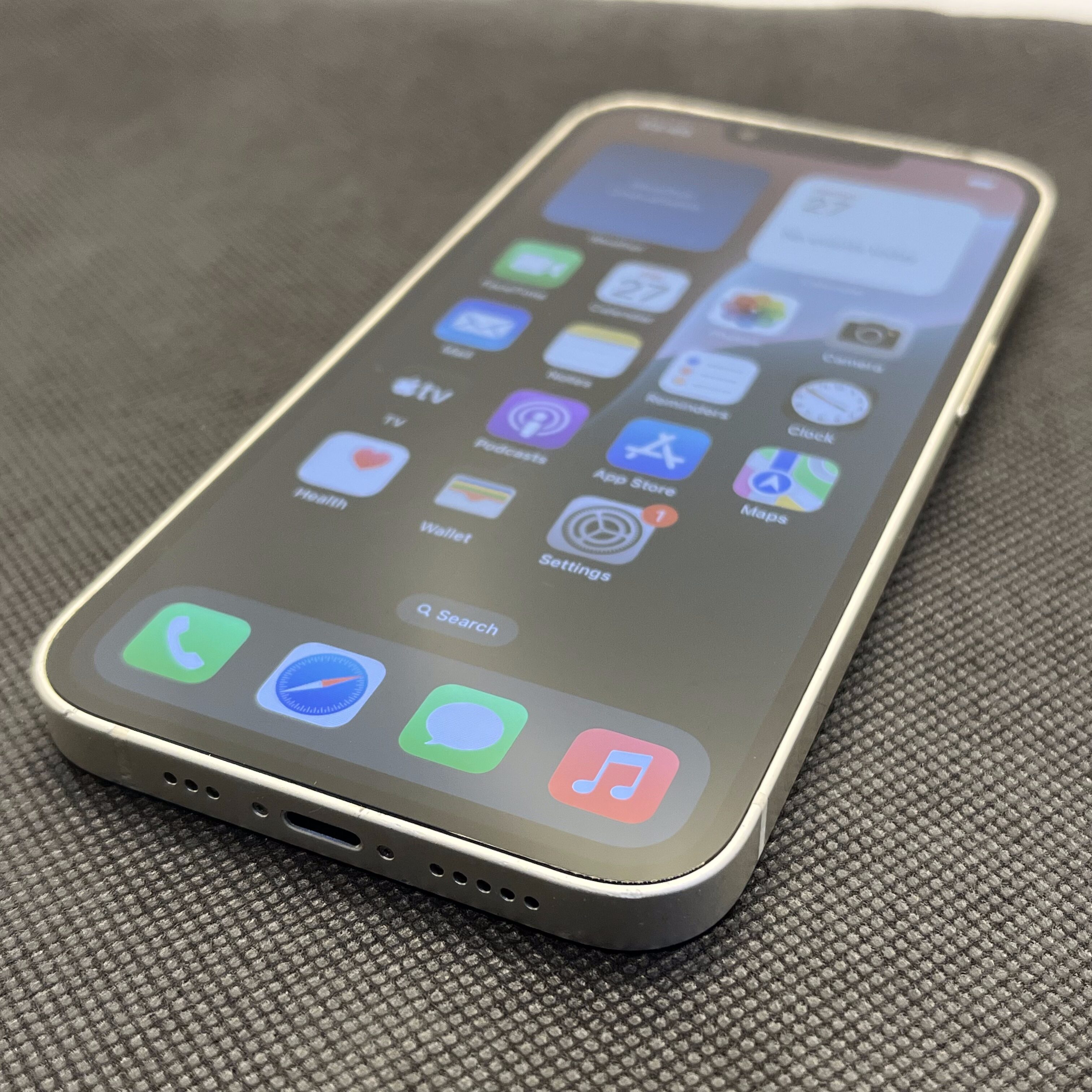 Apple iPhone 13 128GB Starlight (6 Month Warranty) - Image 9