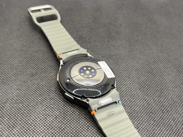 Samsung Galaxy Watch 7 44mm GPS Only Green (6 Month Warranty) – Mint Condition - Image 9