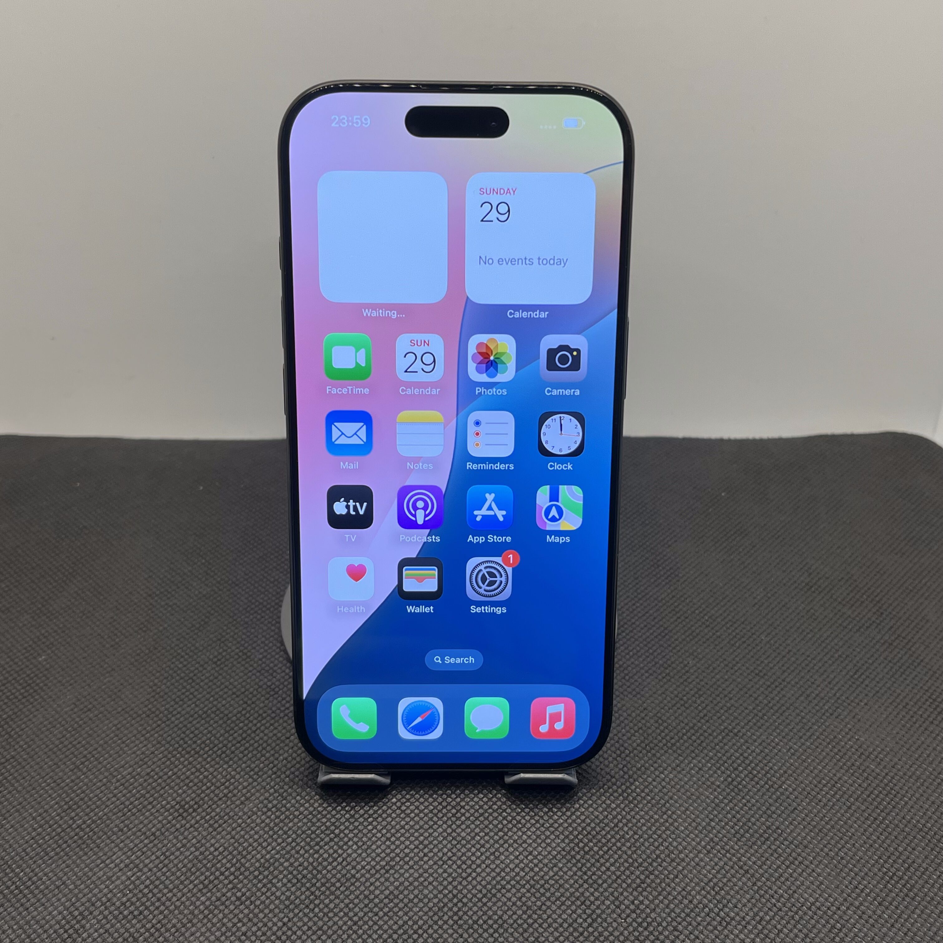 Apple iPhone 16 Pro 128GB Black Titanium (12 Month Warranty) - Image 2