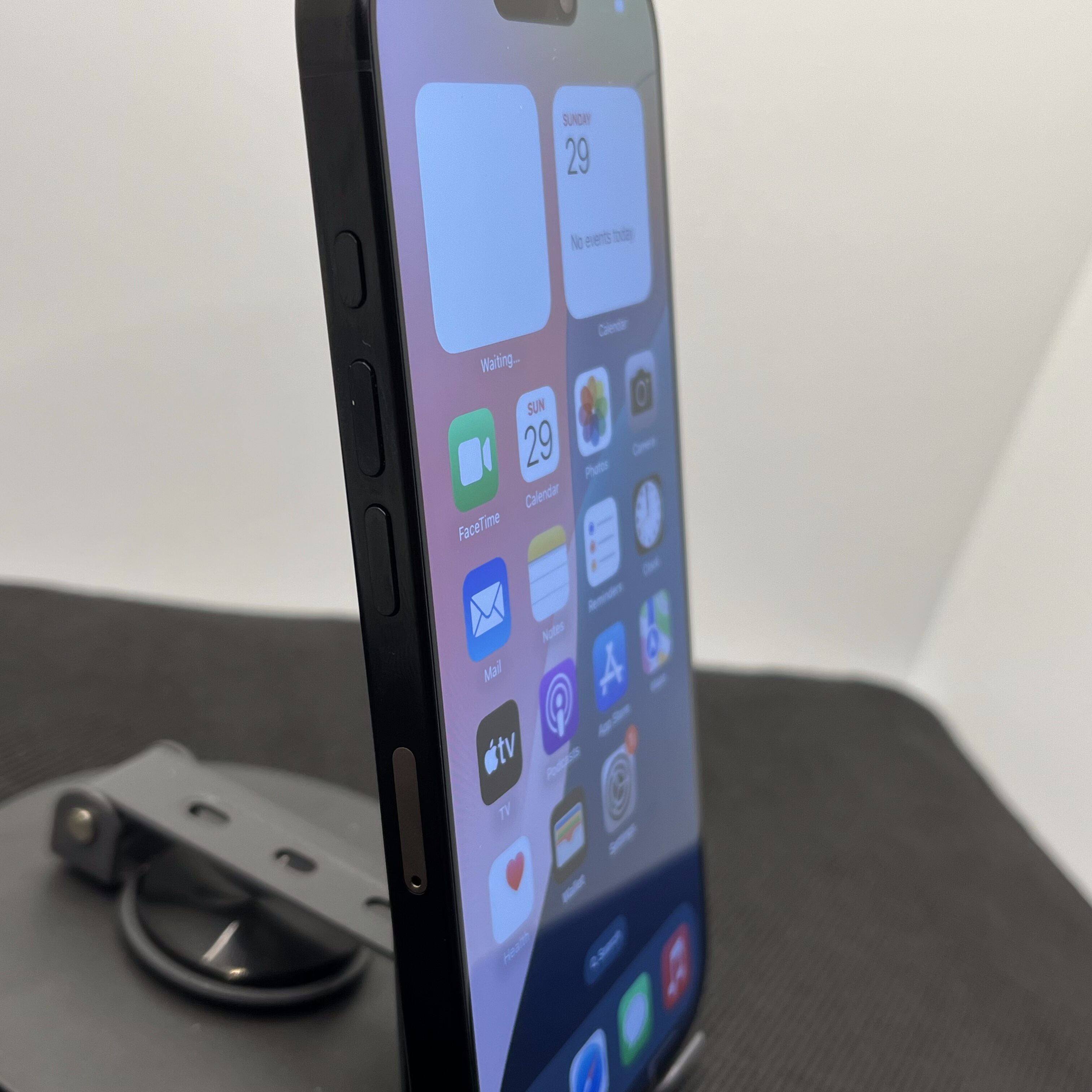 Apple iPhone 16 Pro 128GB Black Titanium (12 Month Warranty) - Image 5