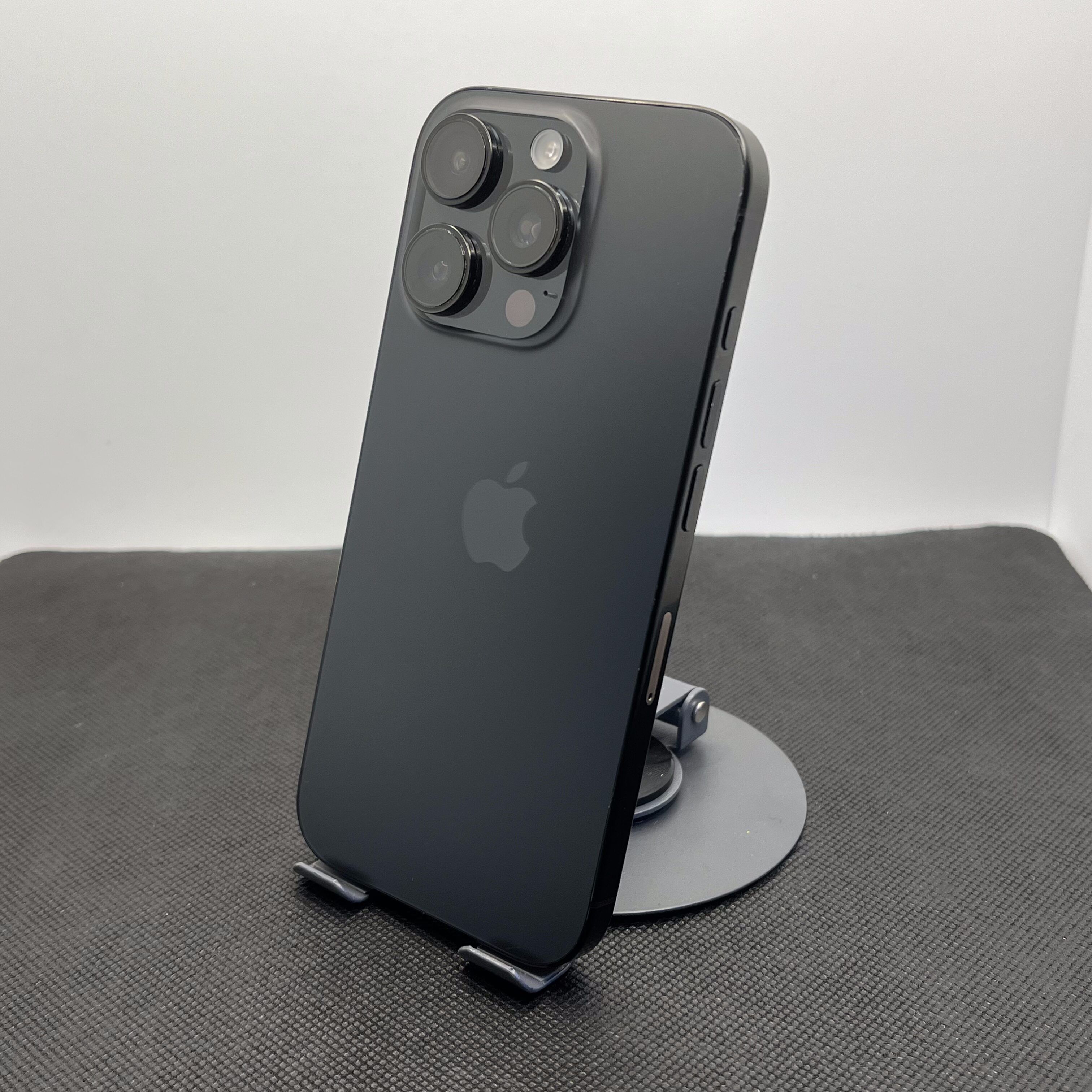 Apple iPhone 16 Pro 128GB Black Titanium (12 Month Warranty