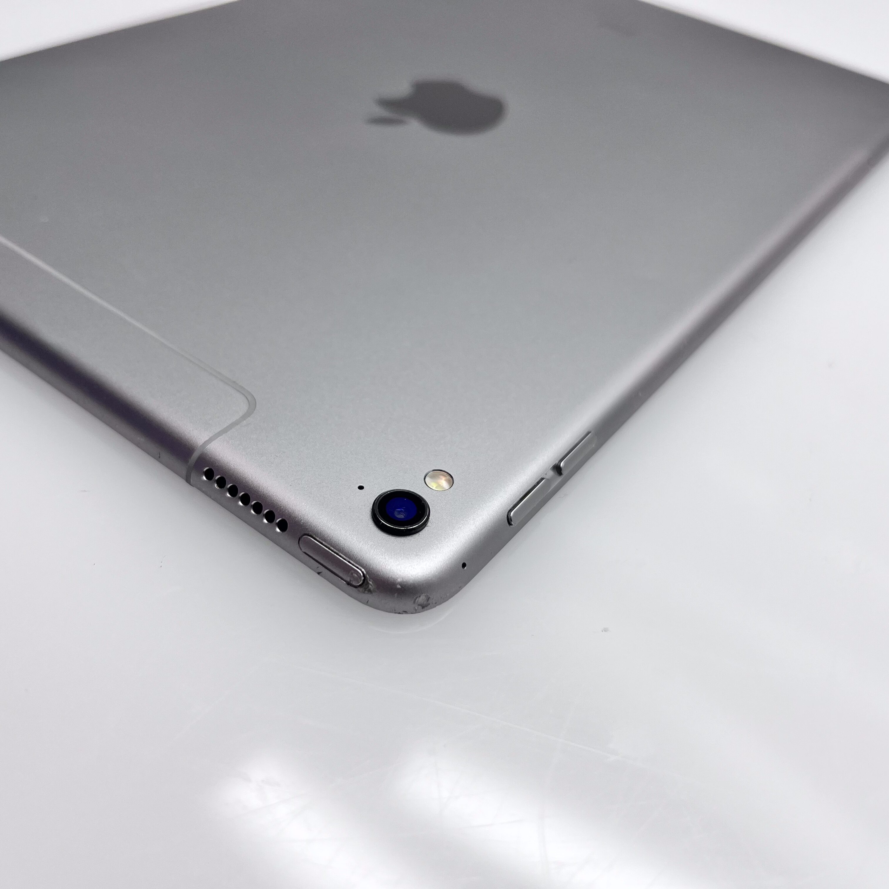 iPad Pro 9.7