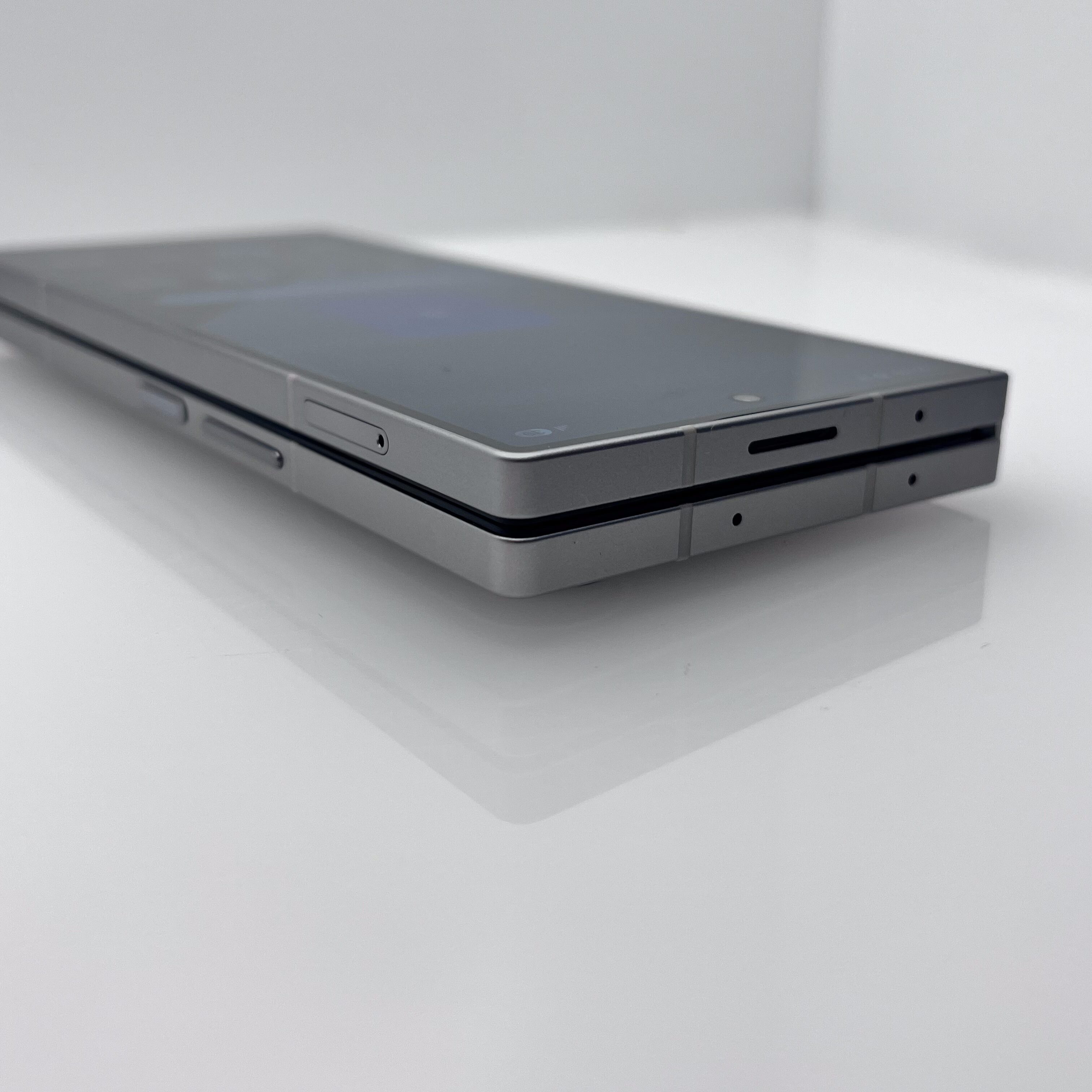 Samsung Galaxy Z Fold 6 Dual Sim 256GB Silver (12 Month Warranty) - Mint Condition - Image 5