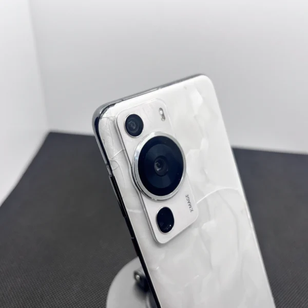 Huawei P60 Pro 256GB Dual Sim White Cracked Casing (3 Month