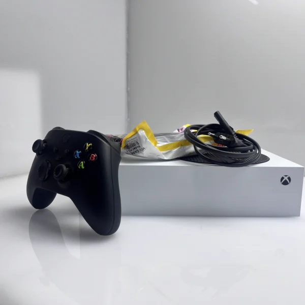 Xbox Series S 512GB White + 1 Controller + 1 Power Cable + 1 HDMI