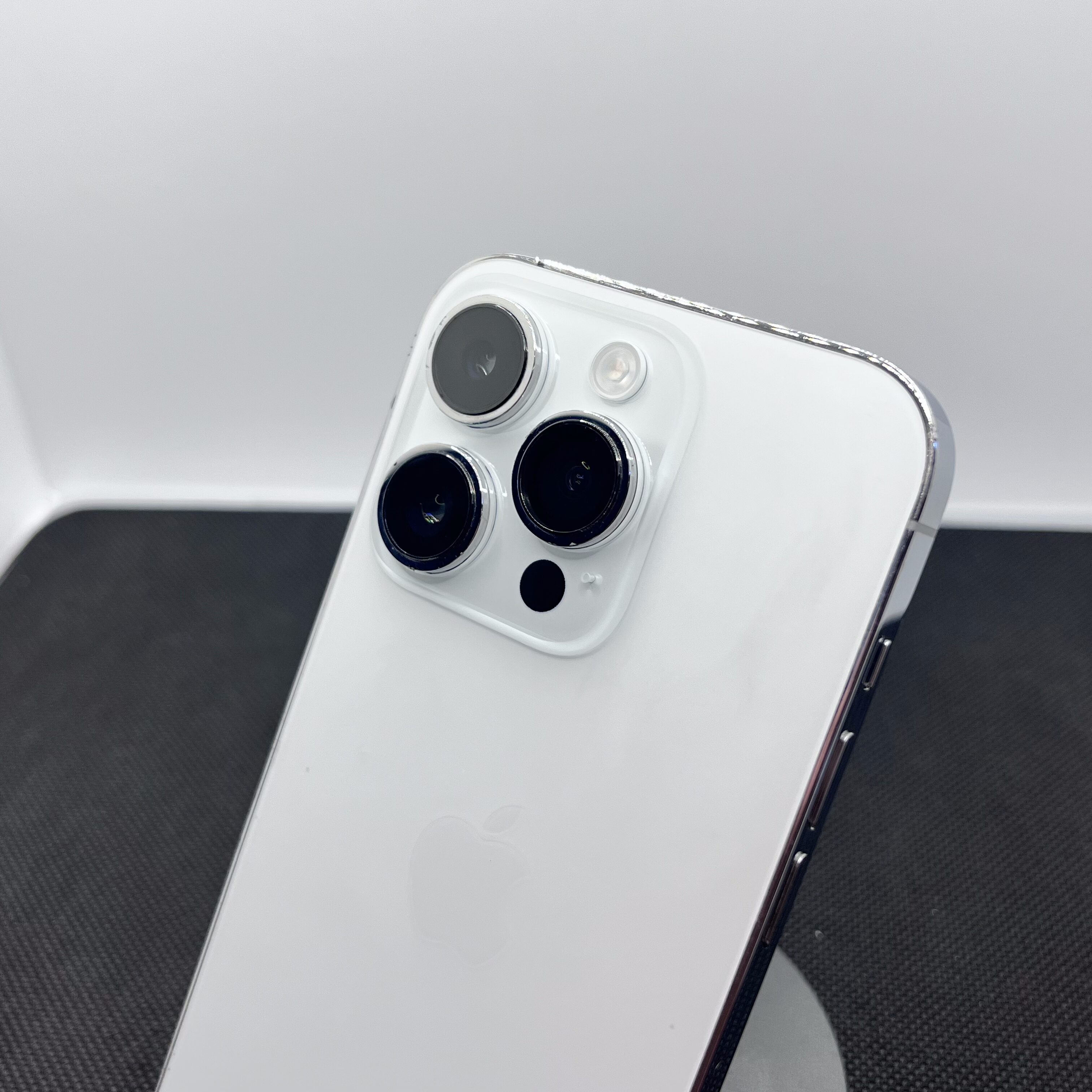 Apple iPhone 14 Pro 256GB Silver (12 Month Warranty) | Epic Deals SA