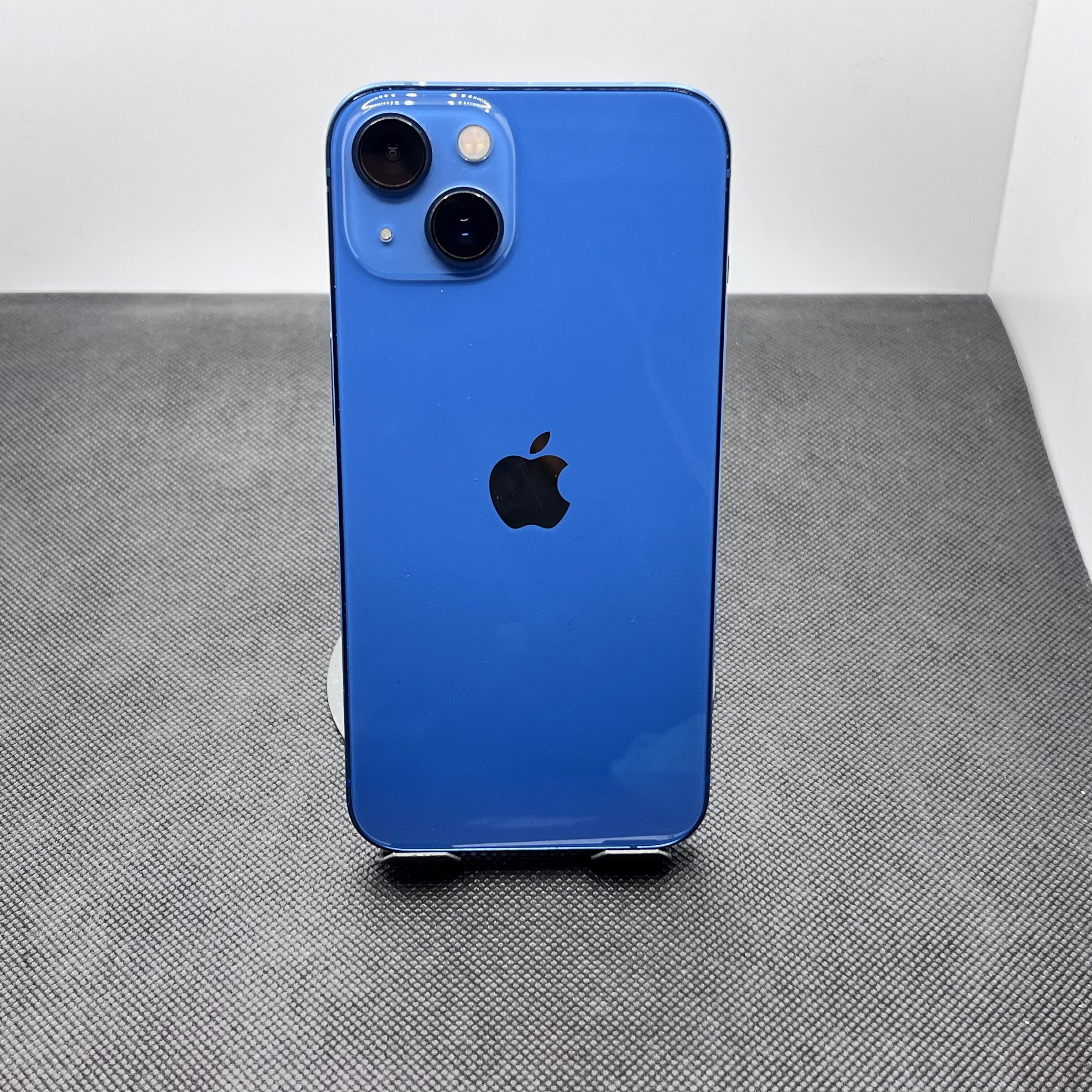 Apple iPhone 13 256GB Blue (6 Month Warranty) - Image 8