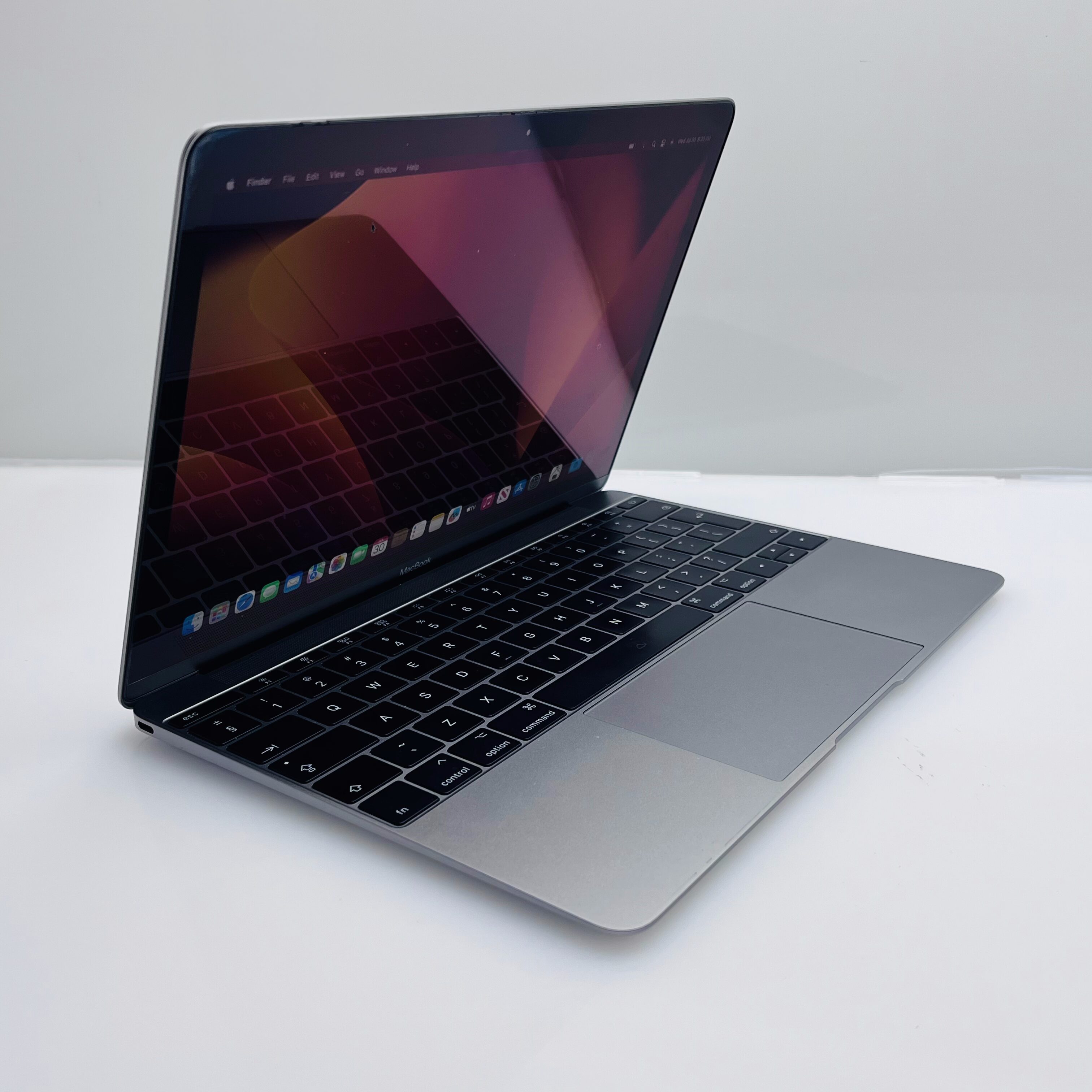 Apple MacBook (Retina, 12-Inch) “Core m3” 1.8GHz (2017) 8GB RAM 256GB HDD Space Gray (3 Month Warranty) - Image 2