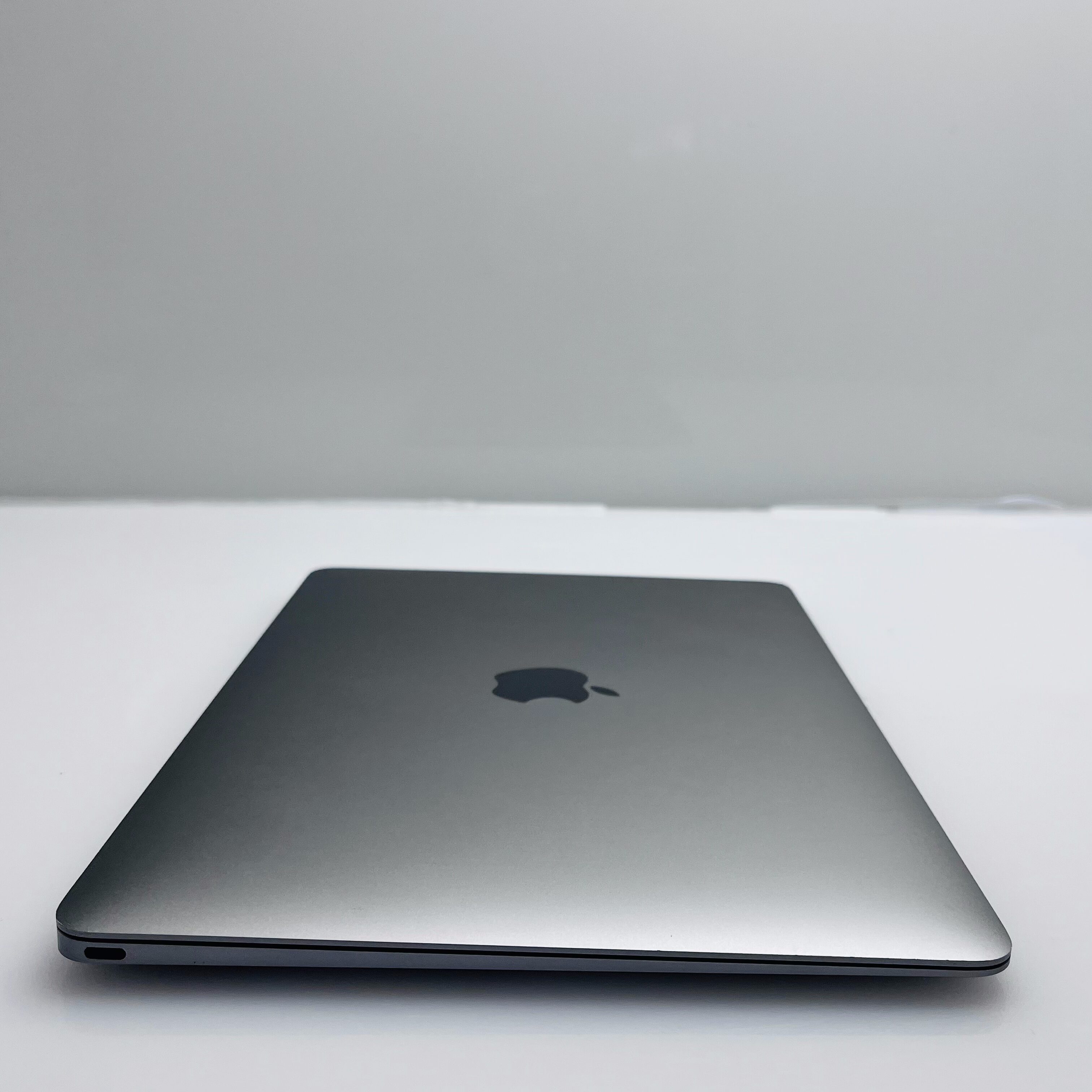Apple MacBook (Retina, 12-Inch) “Core m3” 1.8GHz (2017) 8GB RAM 256GB HDD Space Gray (3 Month Warranty) - Image 7