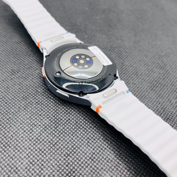 Samsung Galaxy Watch 7 44mm GPS Only Silver (3 Month Warranty) – Mint Condition - Image 7