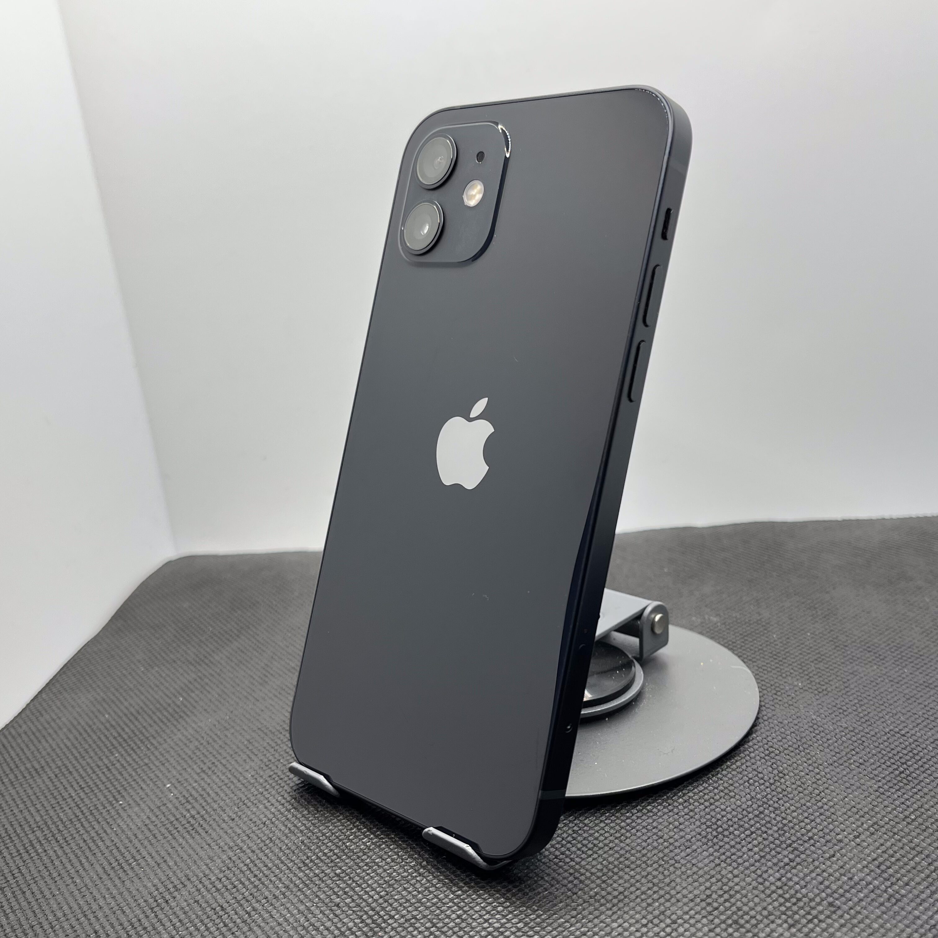 Apple iPhone 12 128GB Black (6 Month Warranty) - Image 10