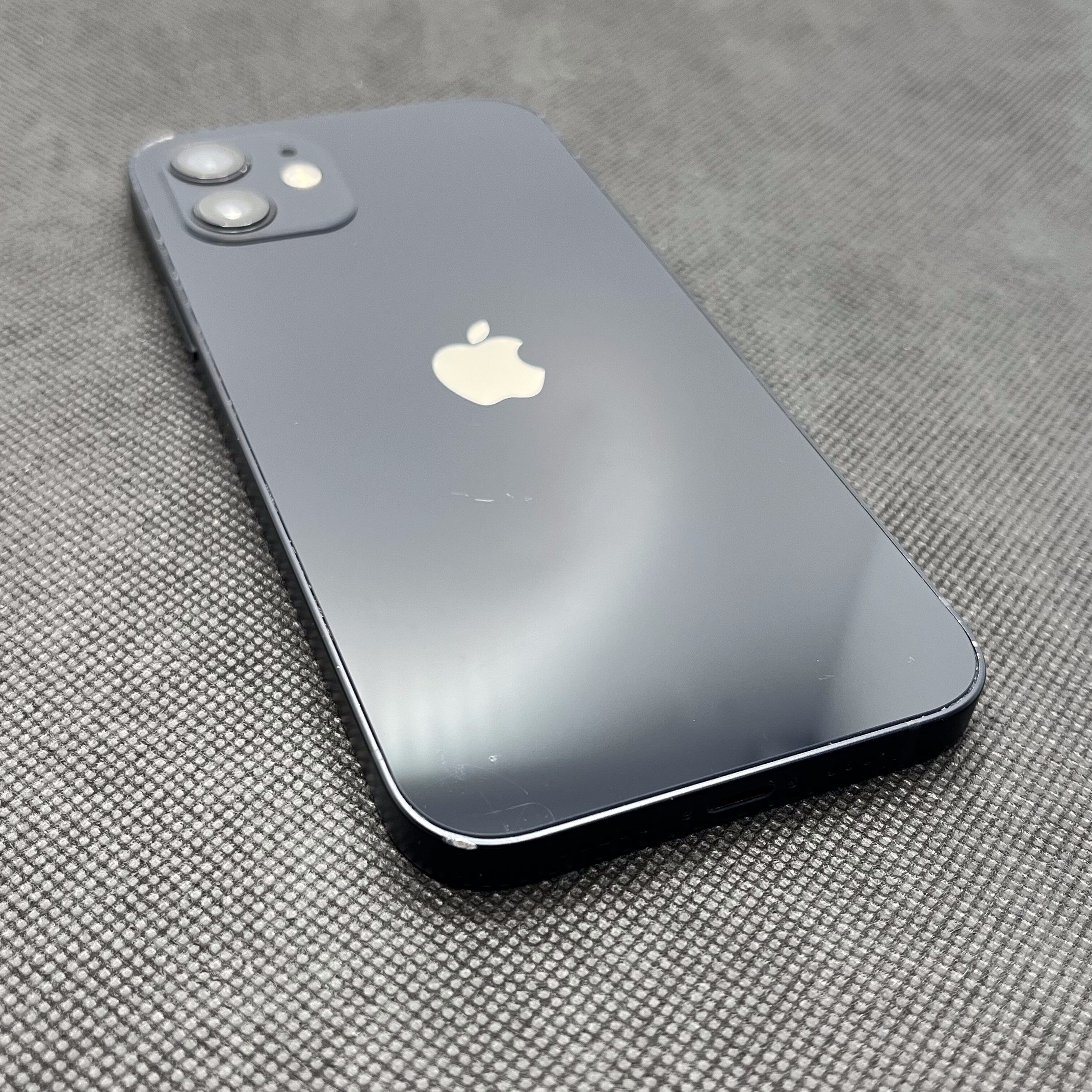 Apple iPhone 12 128GB Black (6 Month Warranty) - Image 11