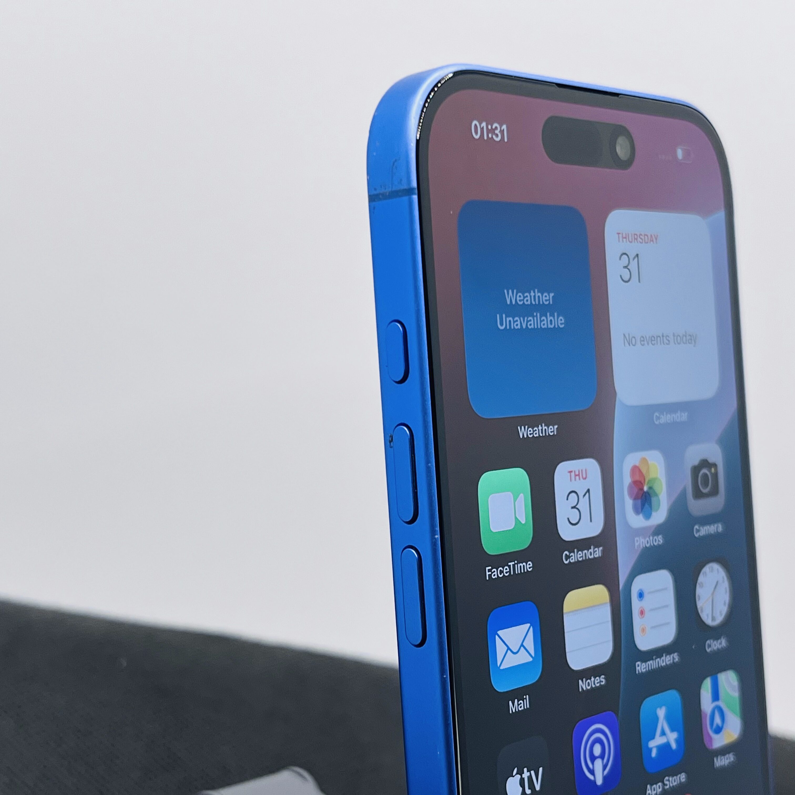 Apple iPhone 16 128GB Ultramarine (12 Month Warranty) - Image 4