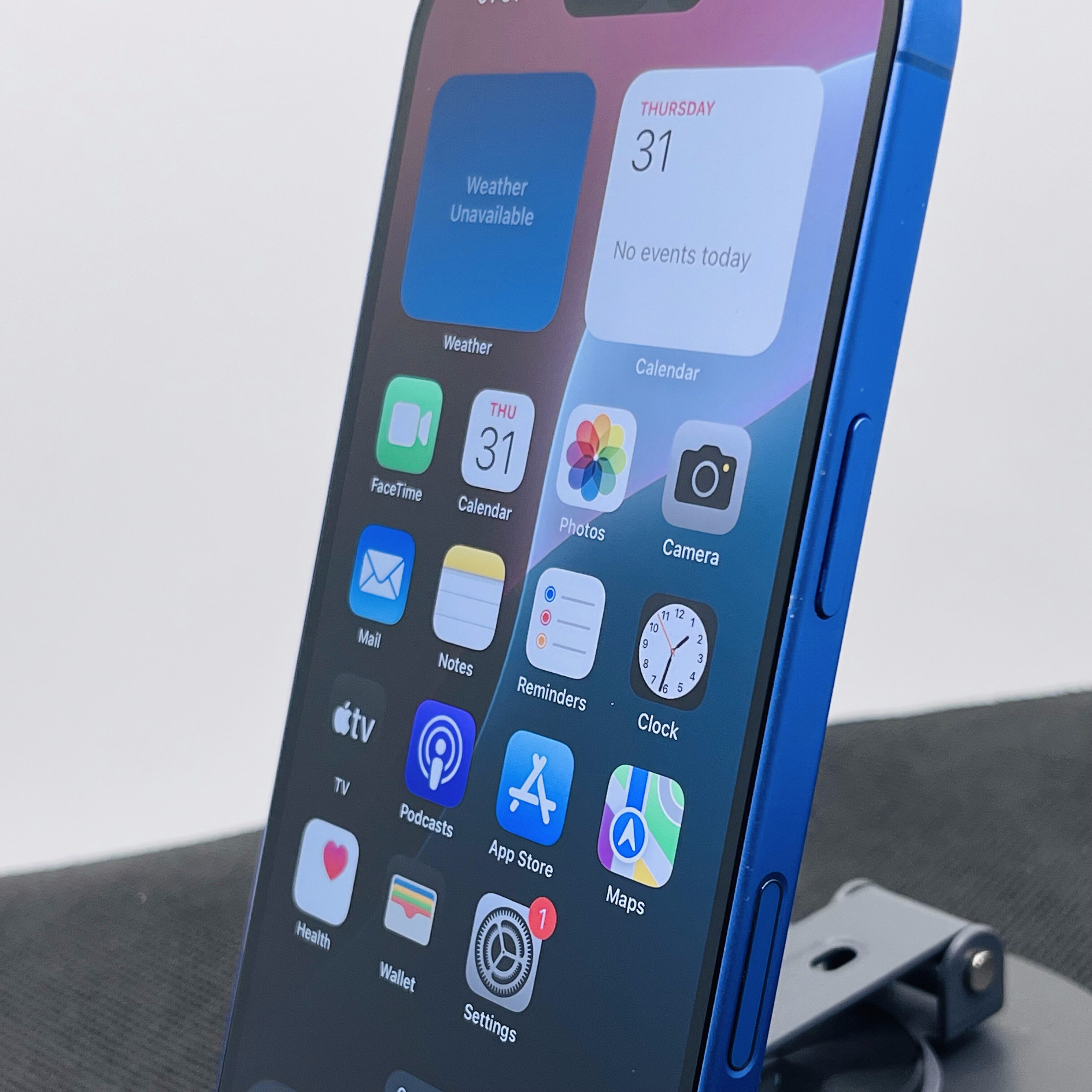Apple iPhone 16 128GB Ultramarine (12 Month Warranty) - Image 6