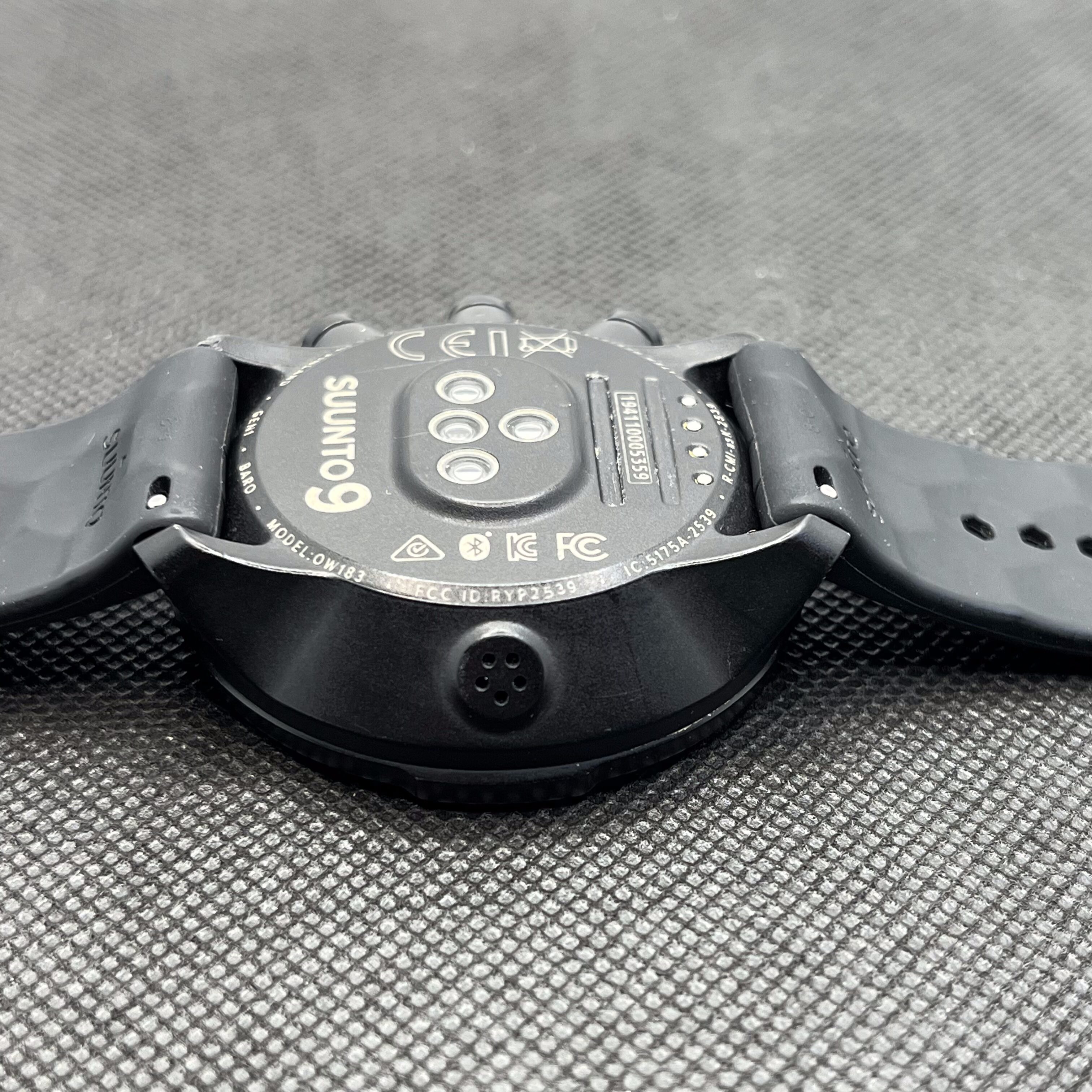 Suunto 9 Baro GPS Only Sports Watch Charcoal Black Titanium (3