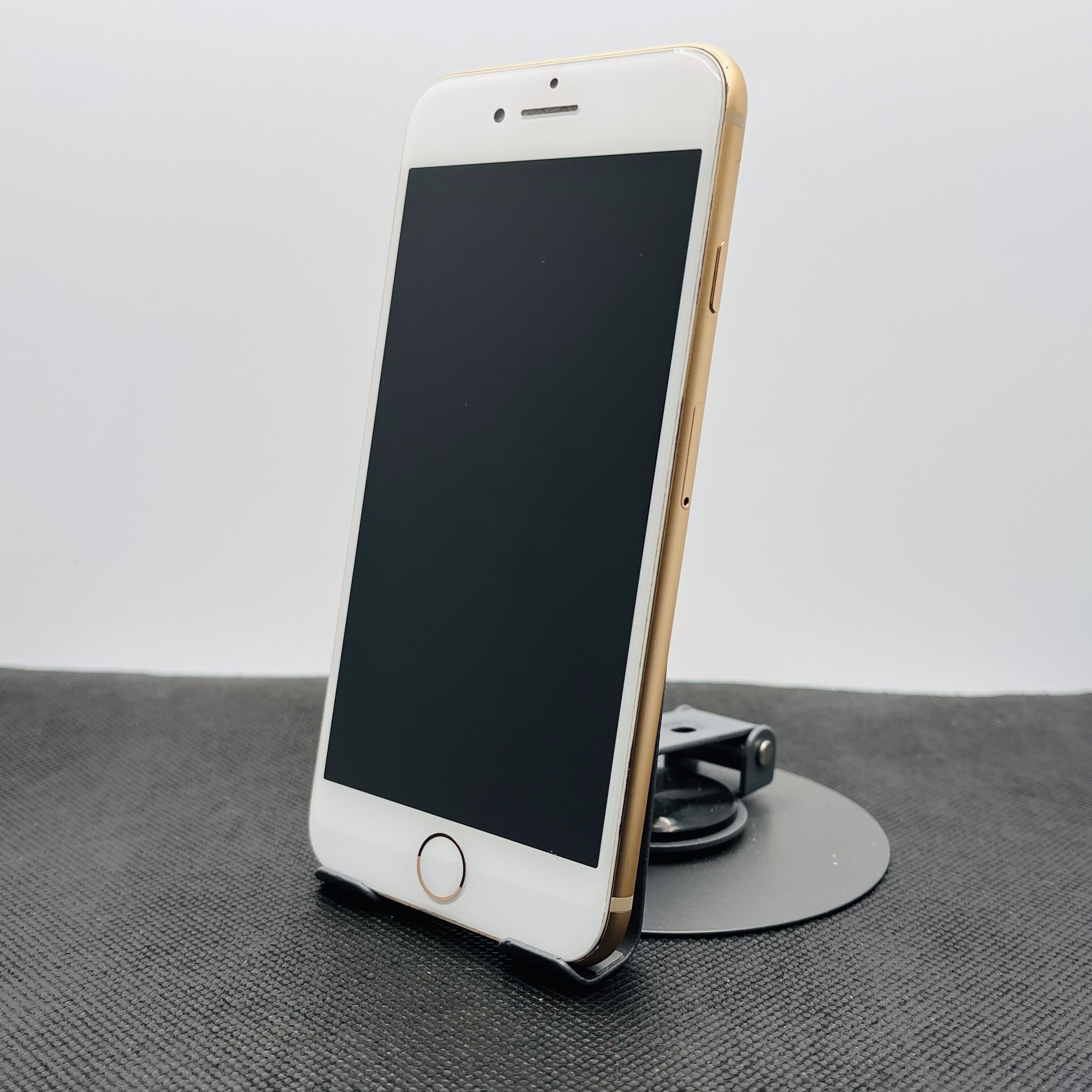 Apple iPhone 8 256GB Gold - Image 7