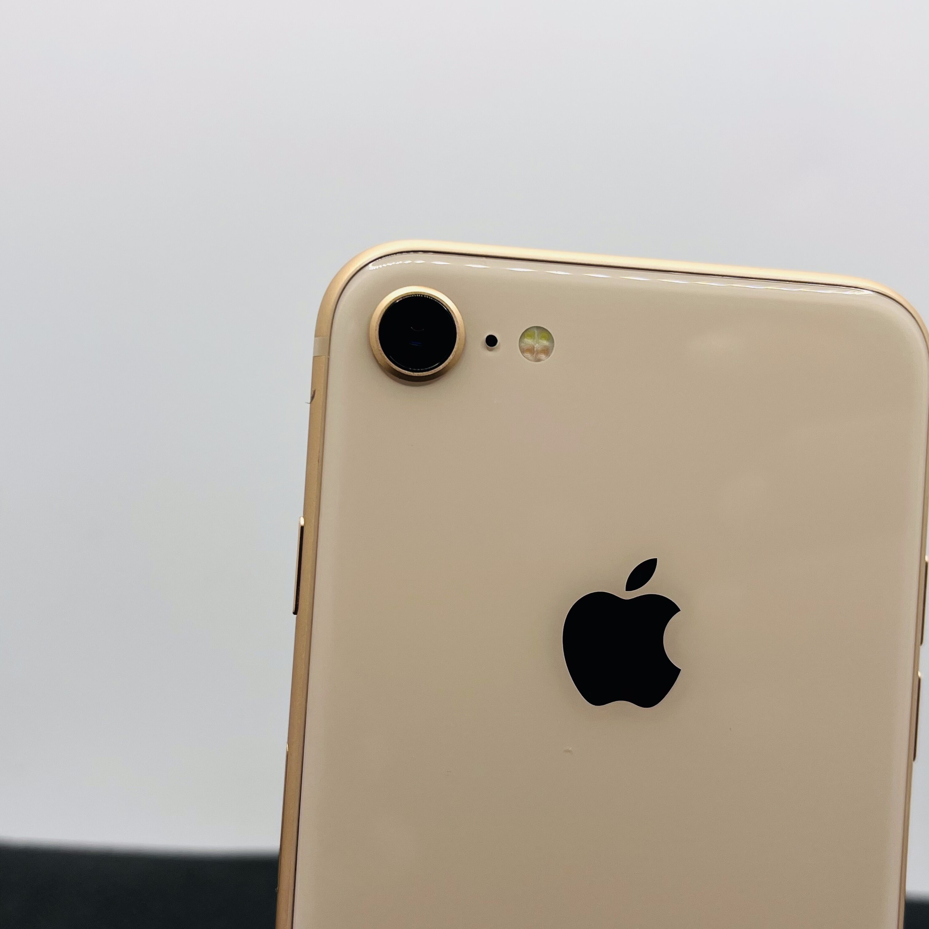 Apple iPhone 8 256GB Gold | Epic Deals SA