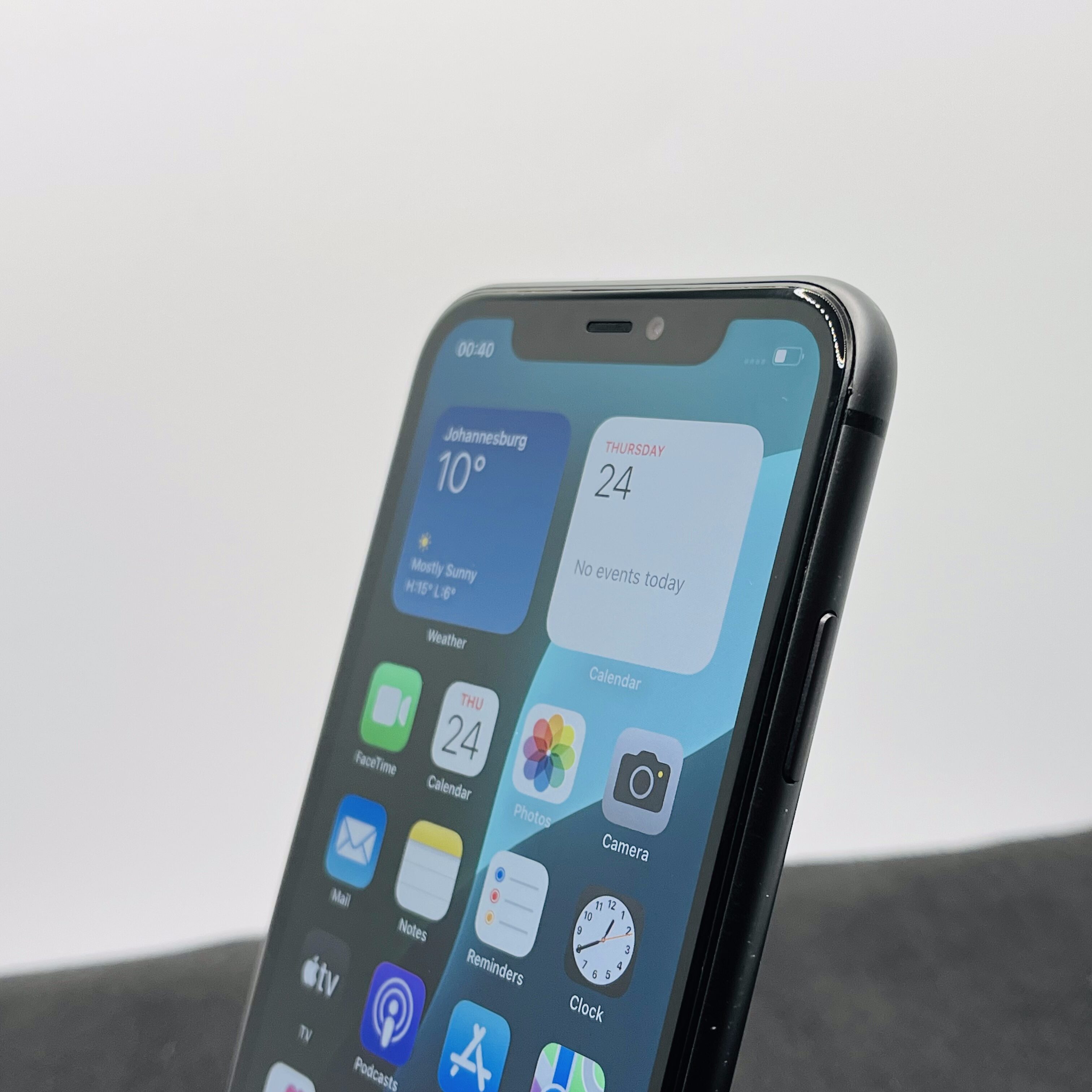 Apple iPhone 11 64GB Black (6 Month Warranty) - Image 6