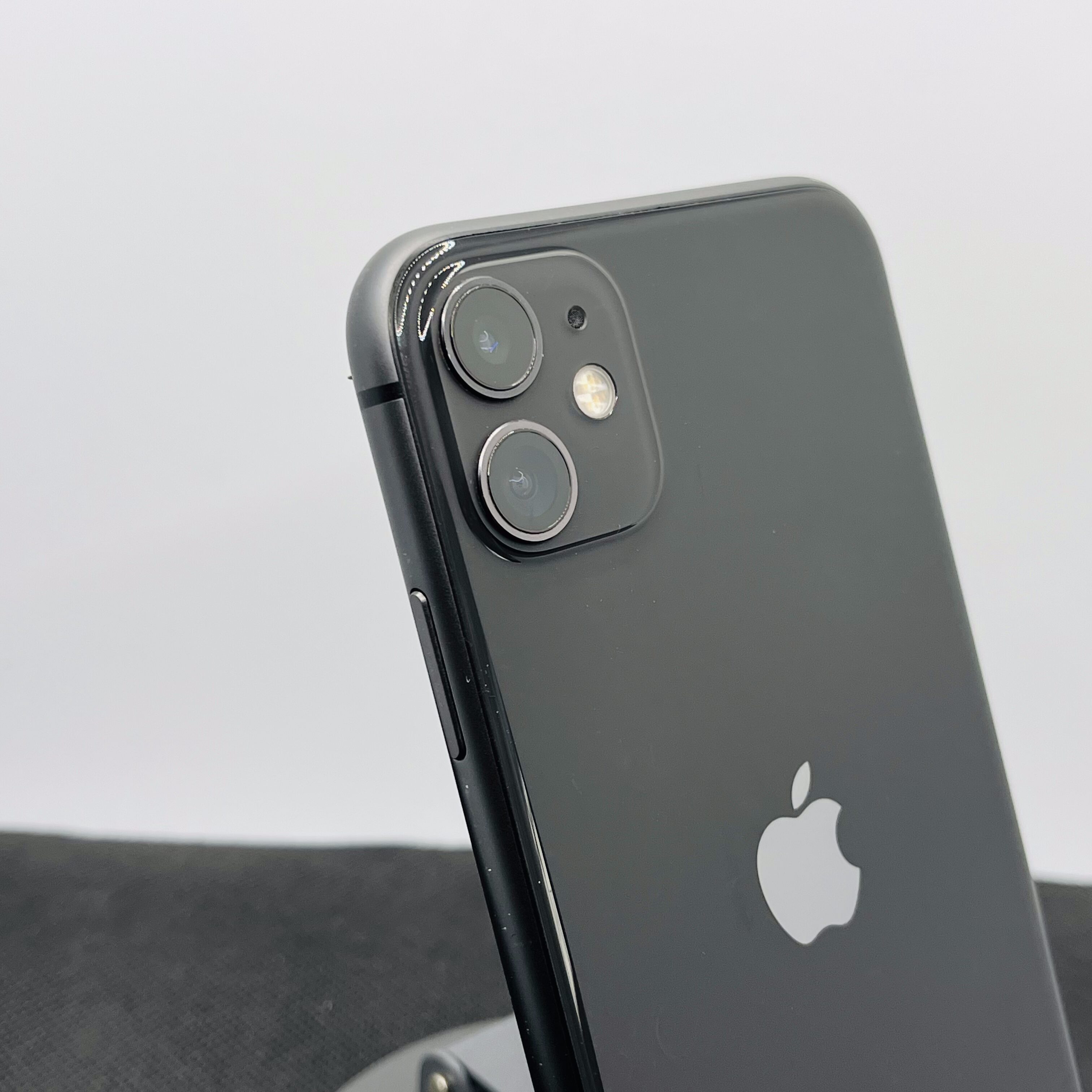 Apple iPhone 11 64GB Black (6 Month Warranty) - Image 11