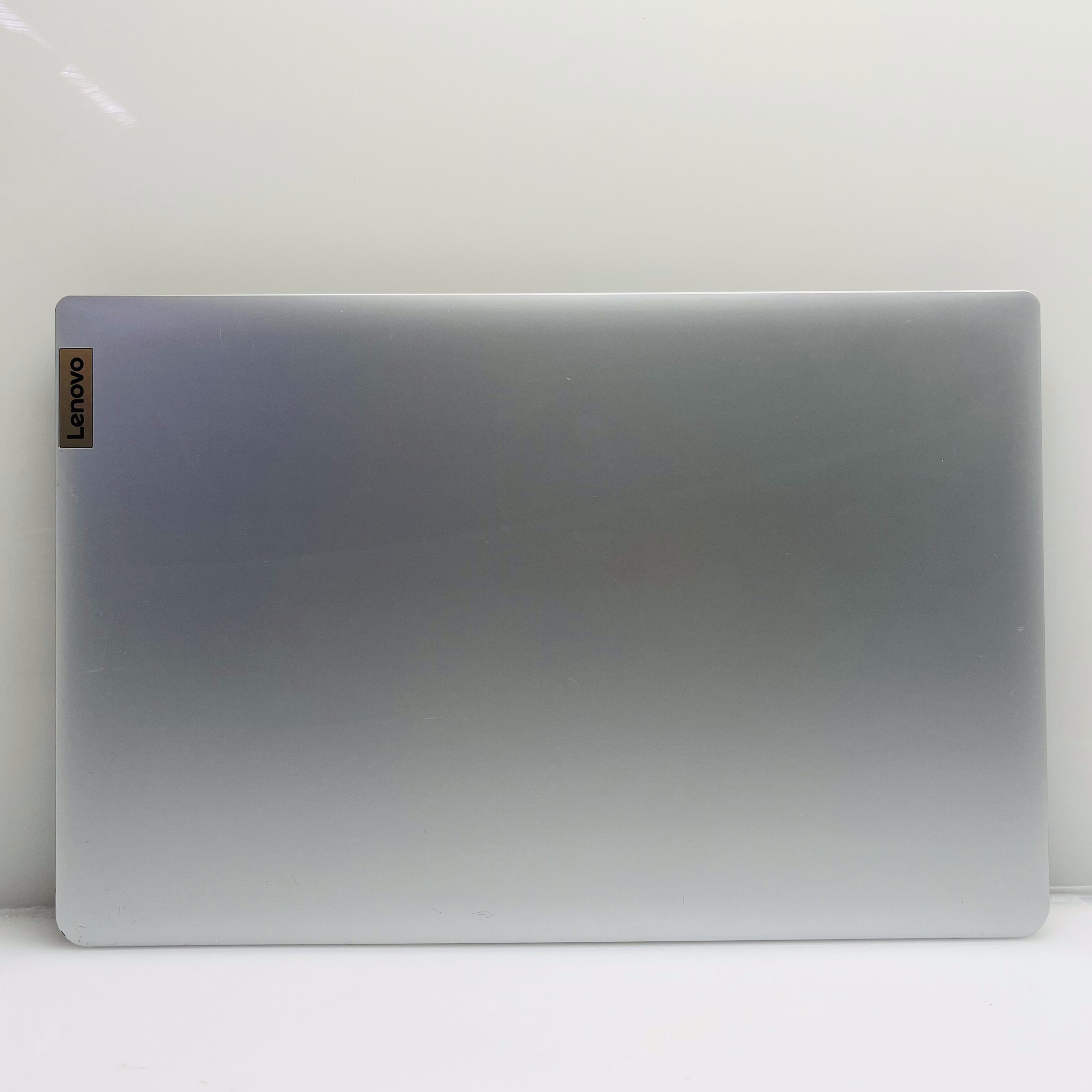 Lenovo Ideapad 1 15AMN7 AMD Ryzen 5 2.80GHz 8GB RAM 512GB SSD Silver - Hinge Damage - Image 2