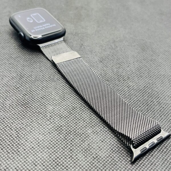 Apple Watch SE 2nd Gen 44mm GPS Only Midnight (3 Month Warranty) – With Stainless Steel Straps - Image 5